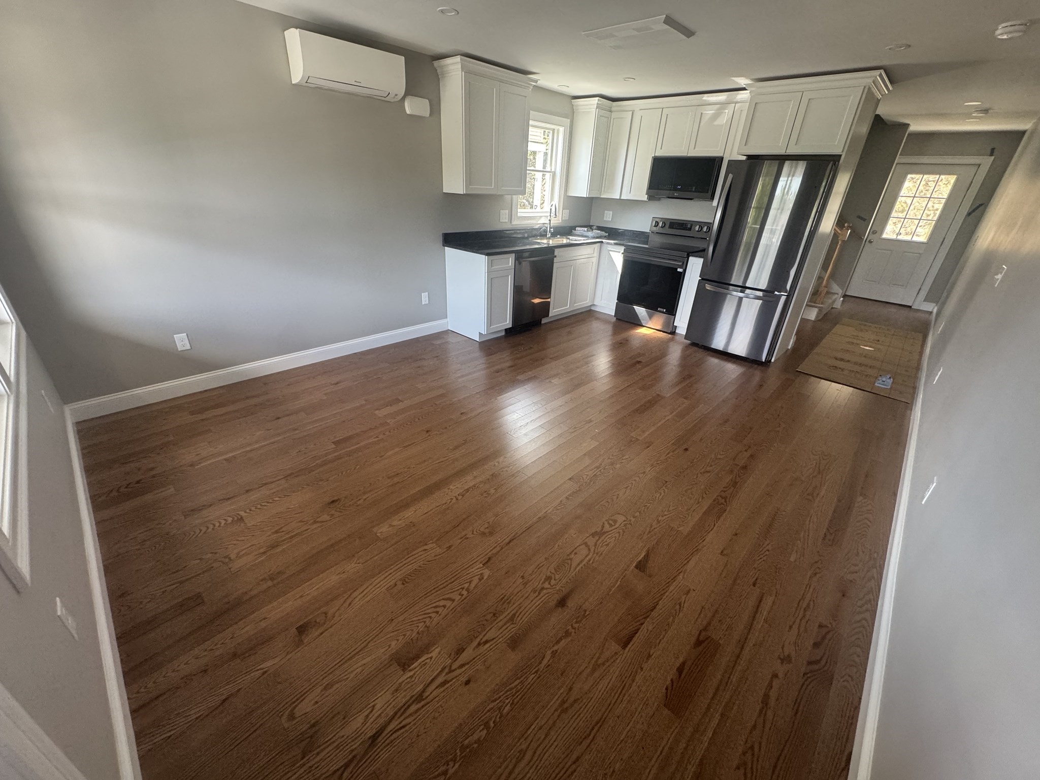 477 Washington # 477 Property Photo 4