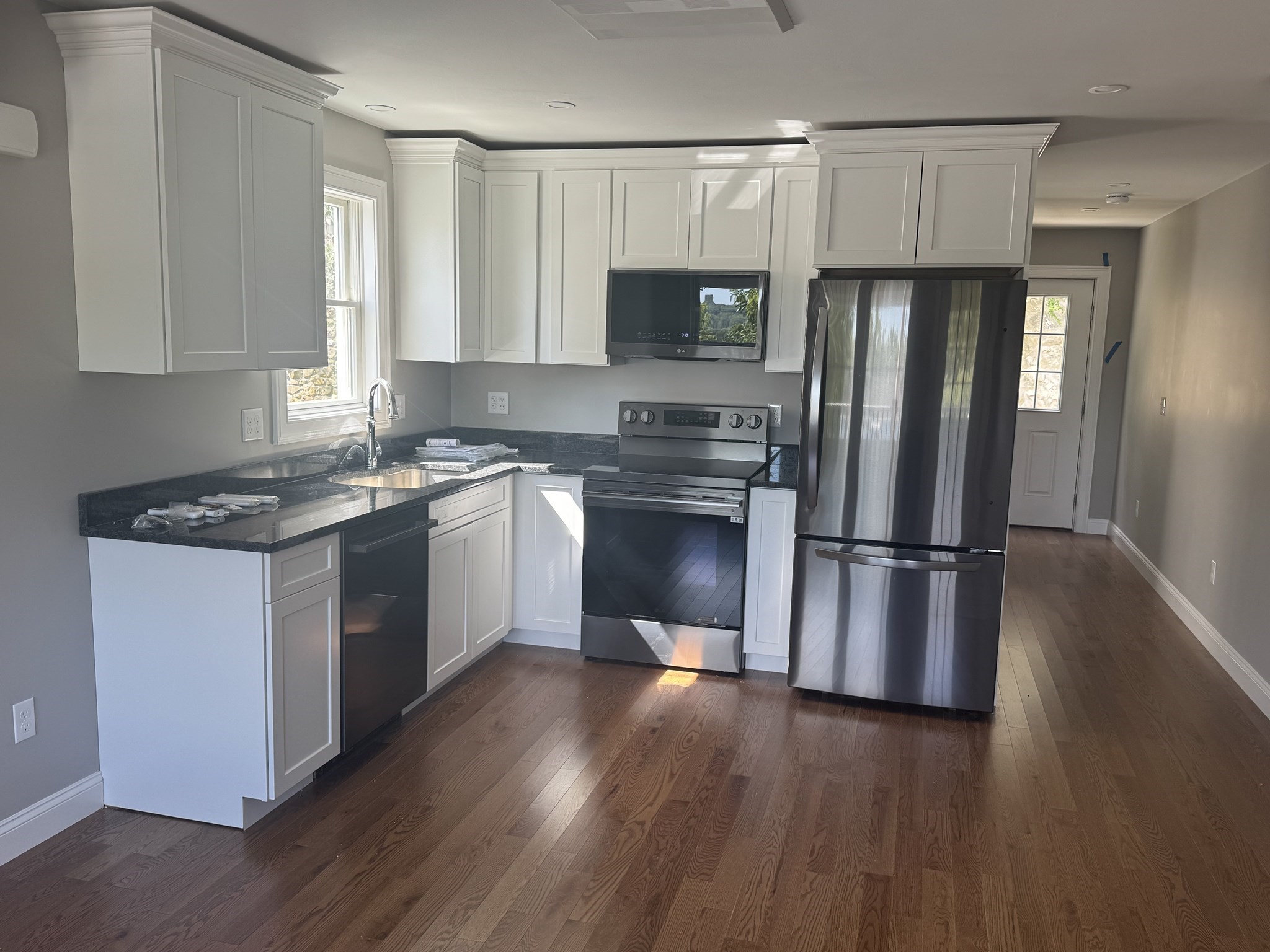 477 Washington # 477 Property Photo 5