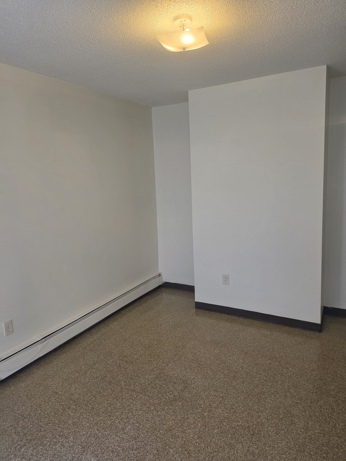 722 Dudley # 3 Property Photo 3