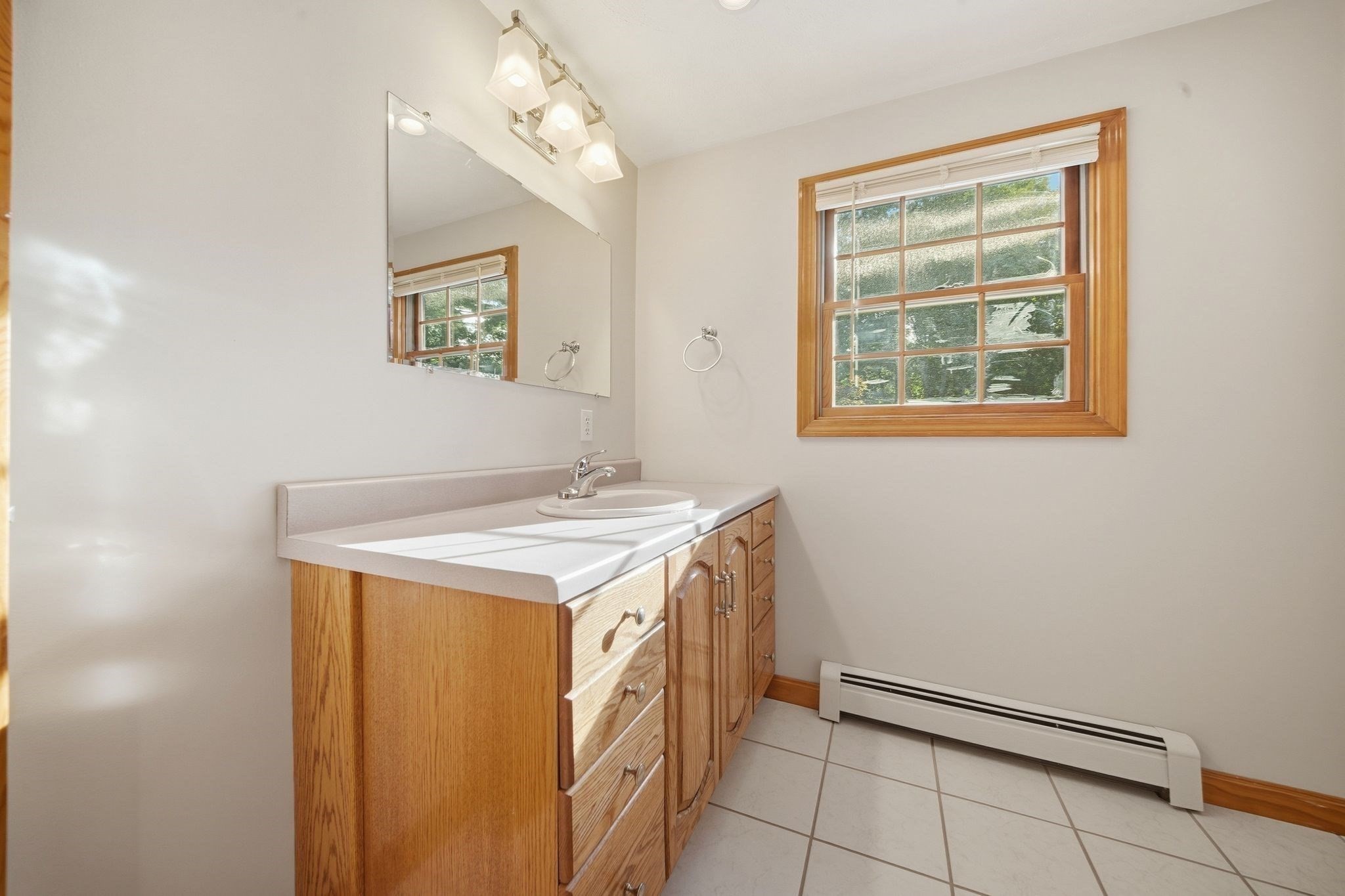 1289 Whipple Rd Property Photo 9
