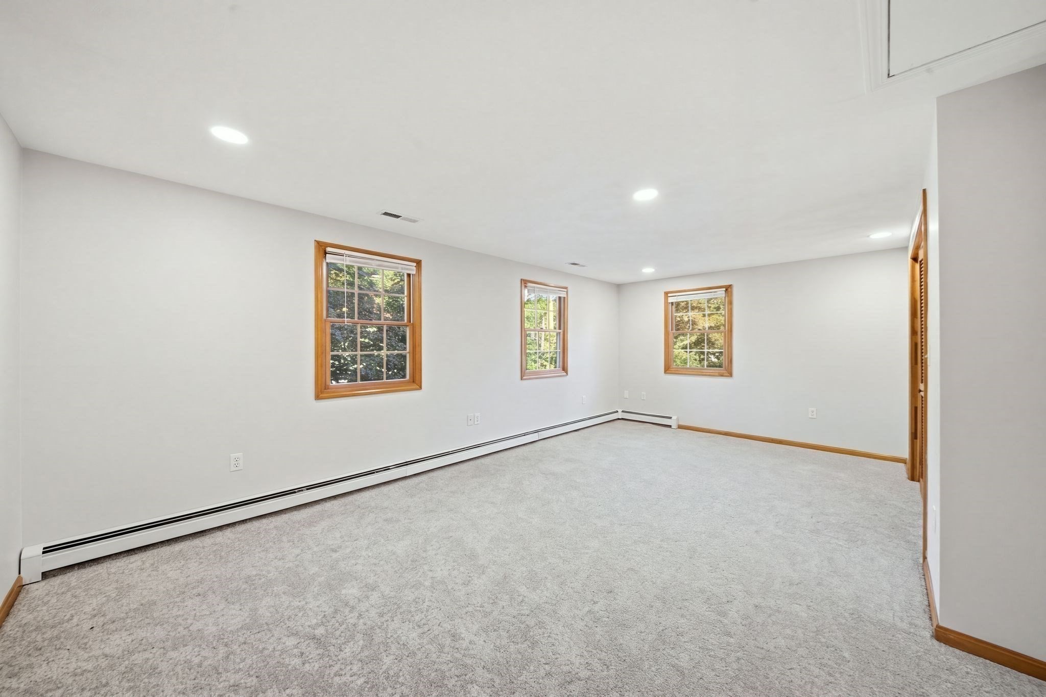 1289 Whipple Rd Property Photo 13