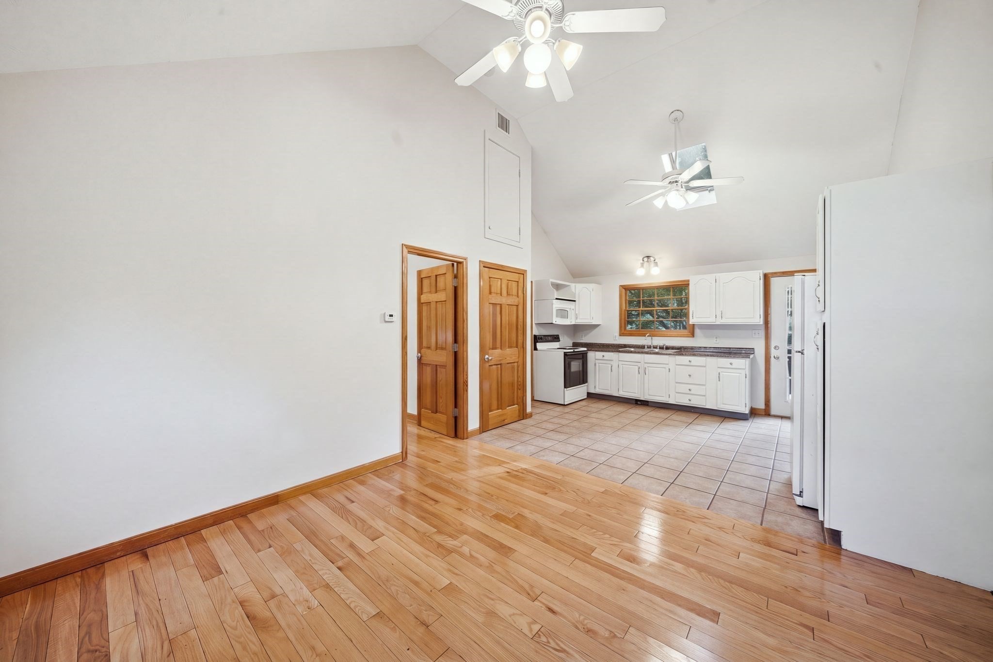 1289 Whipple Rd Property Photo 21
