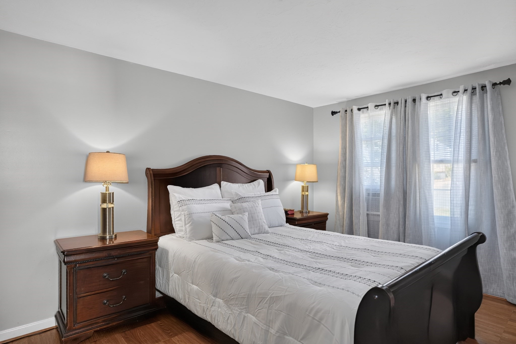 22 Byron St Property Photo 15
