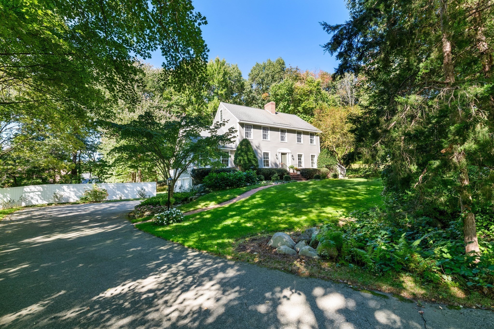 45 Corinthian Dr Property Photo 3