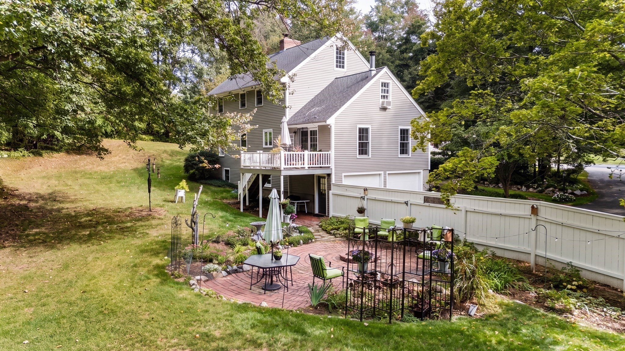 45 Corinthian Dr Property Photo 4