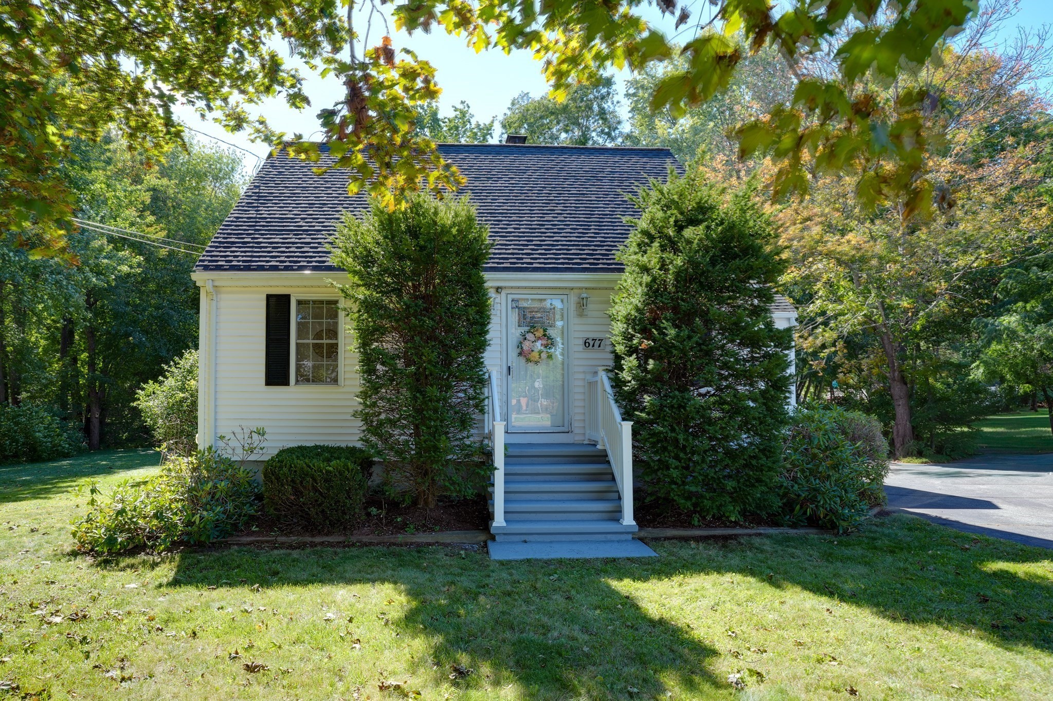 677 Boston Road Property Photo 2