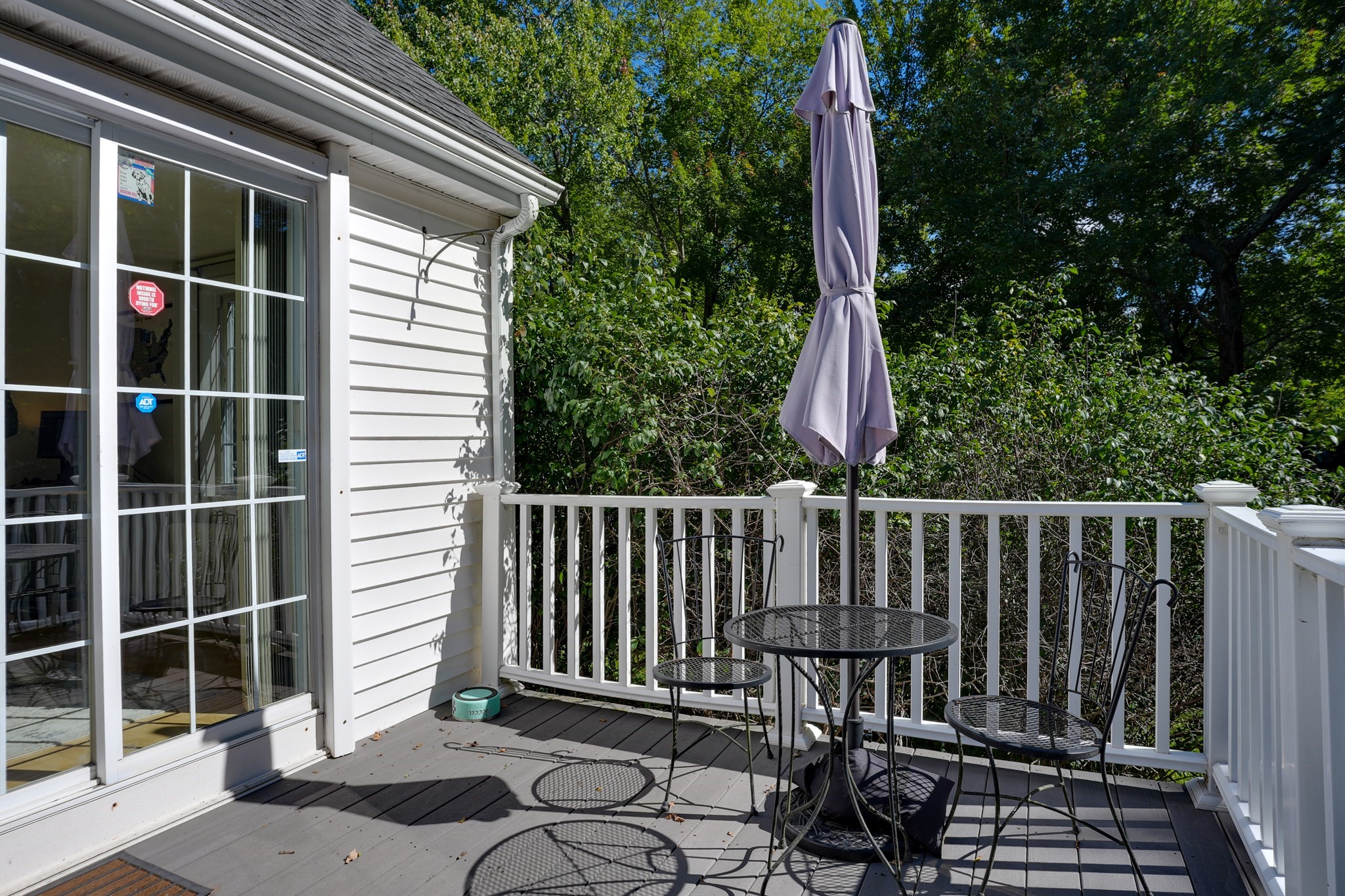 677 Boston Road Property Photo 3