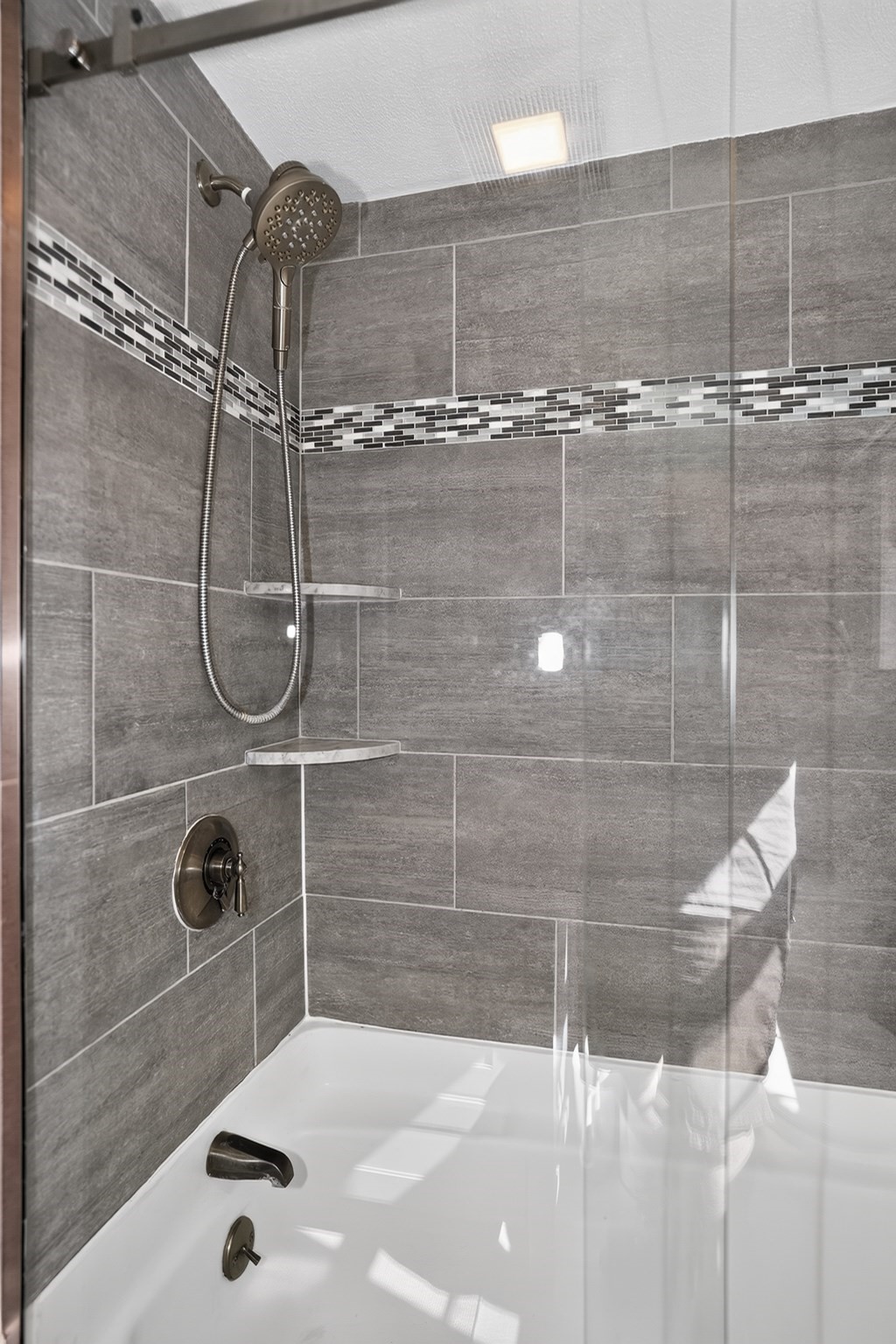 677 Boston Road Property Photo 15