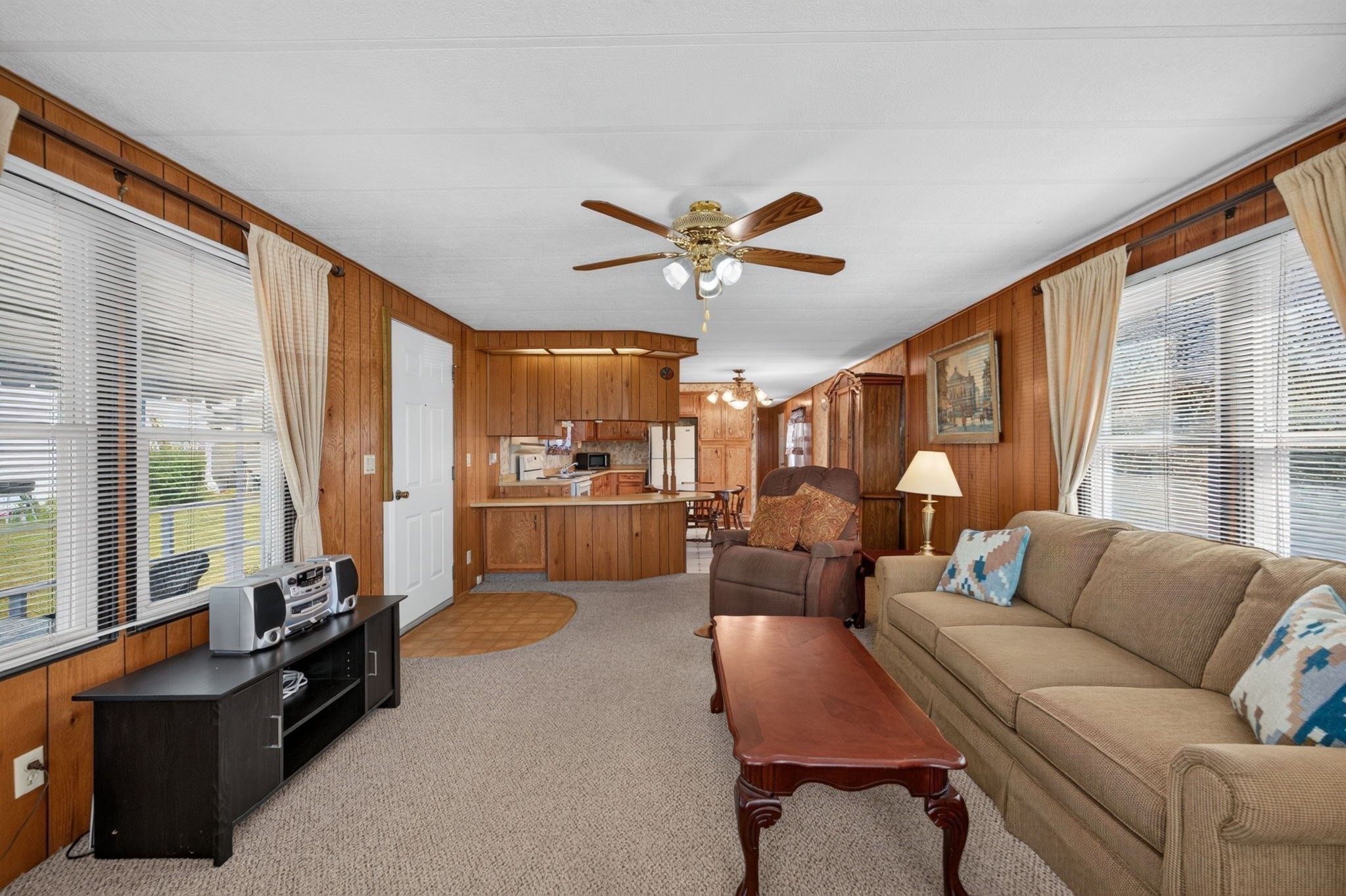 151 Easy St Property Photo 8