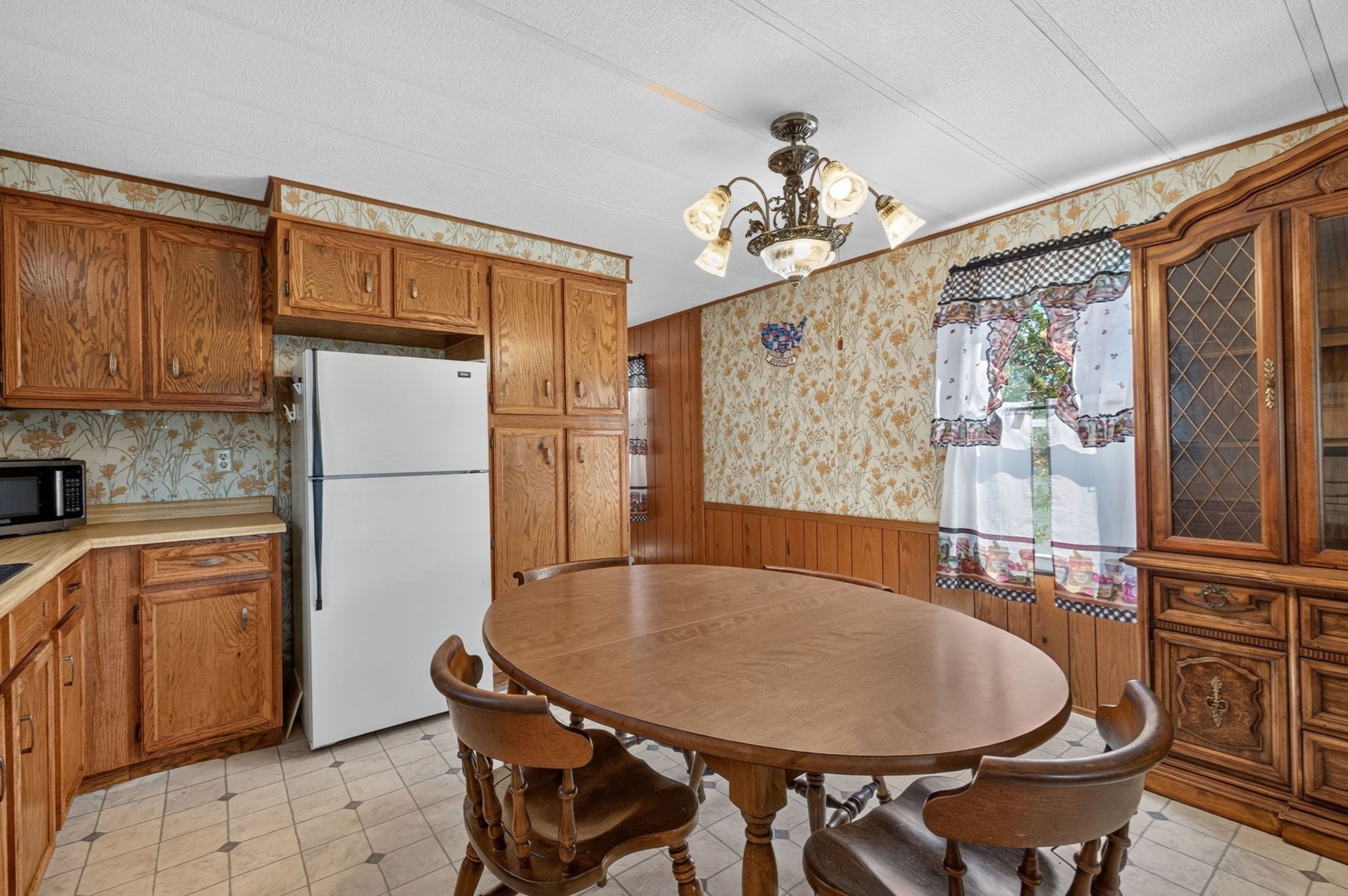 151 Easy St Property Photo 12