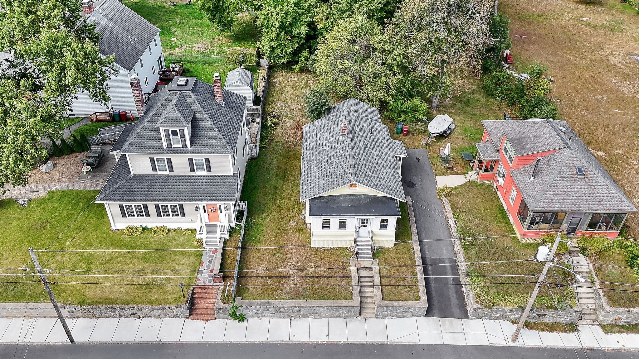 66 Seventh Ave Property Photo 2