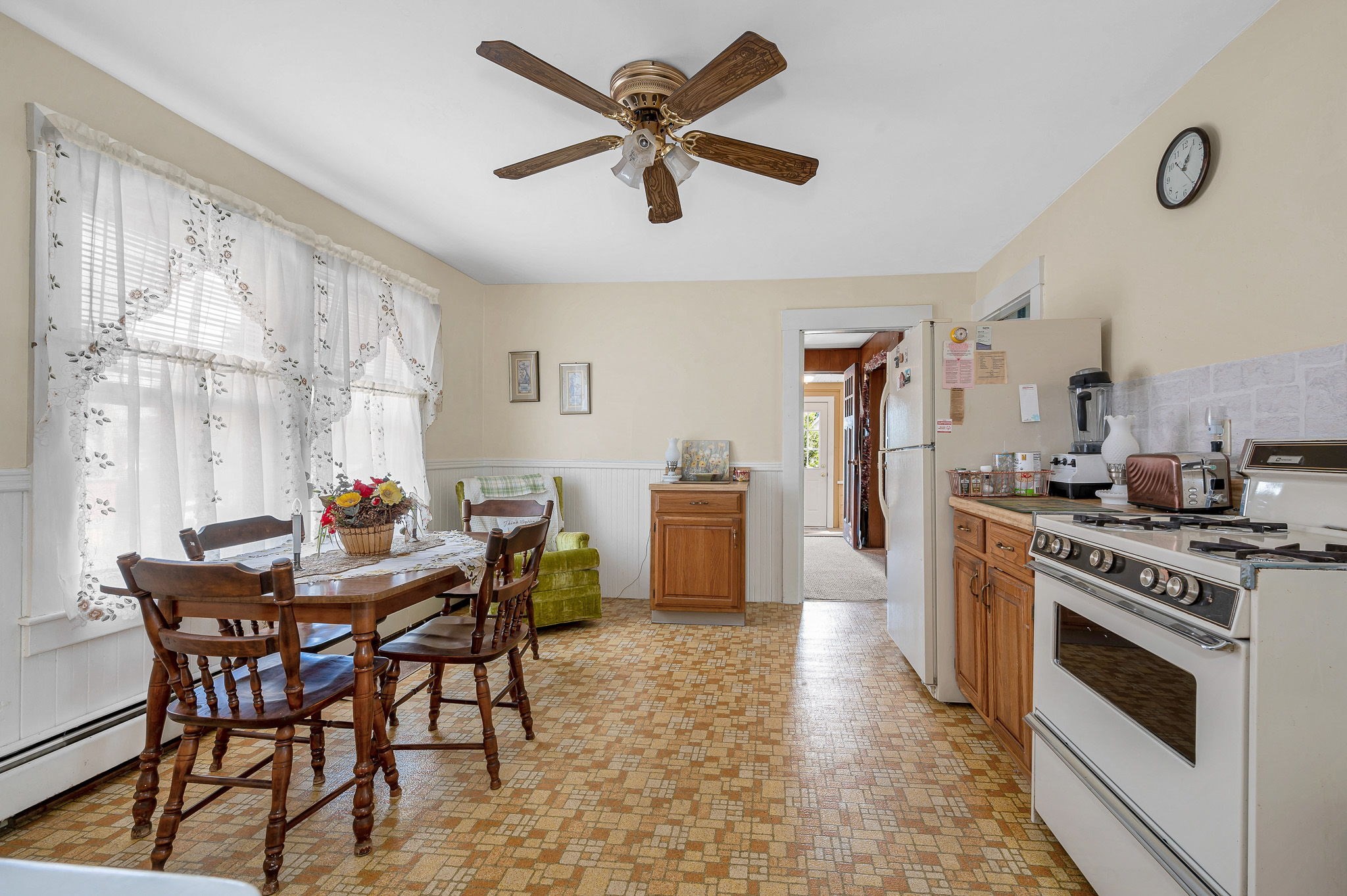 66 Seventh Ave Property Photo 11