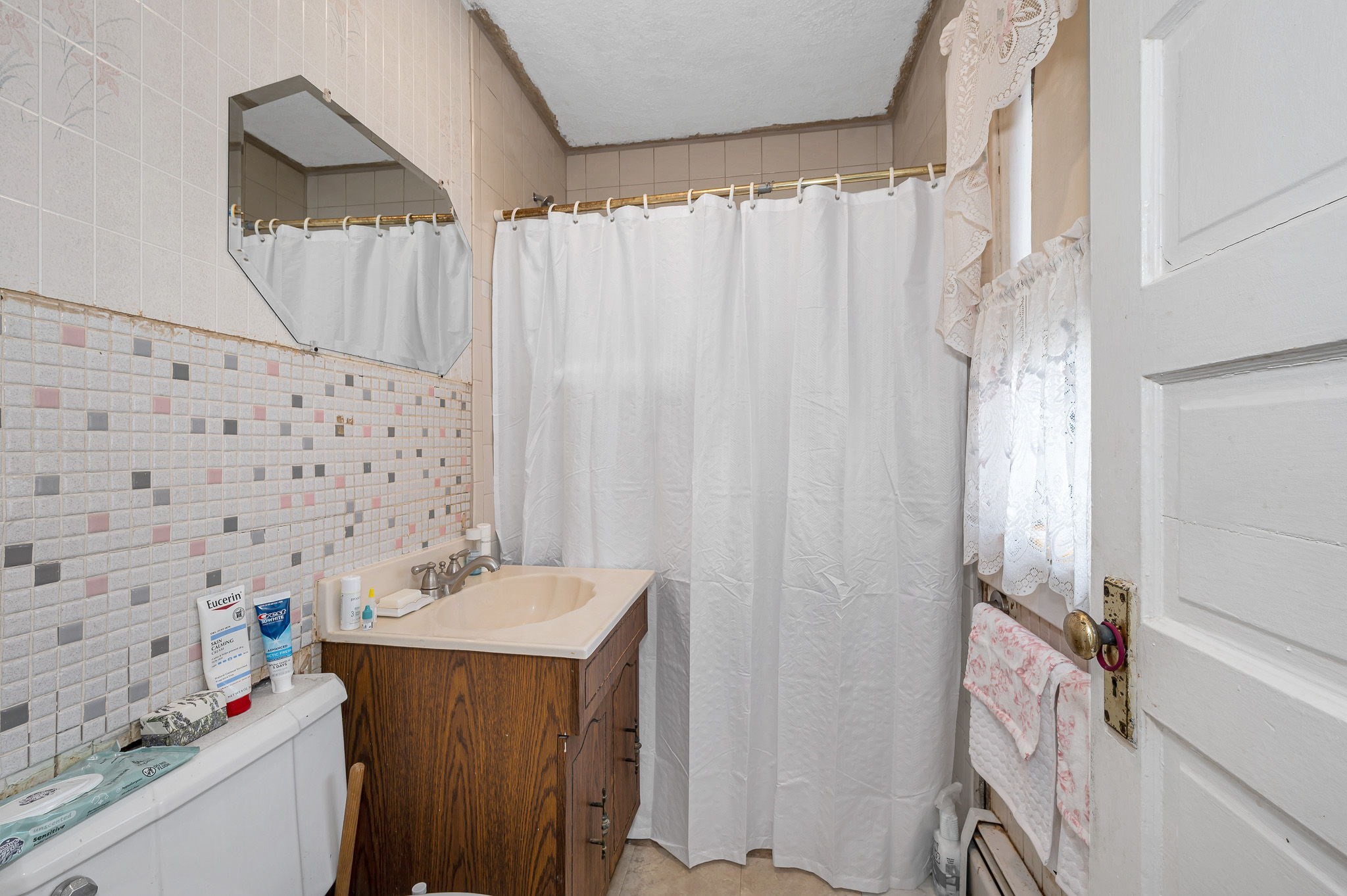 66 Seventh Ave Property Photo 13