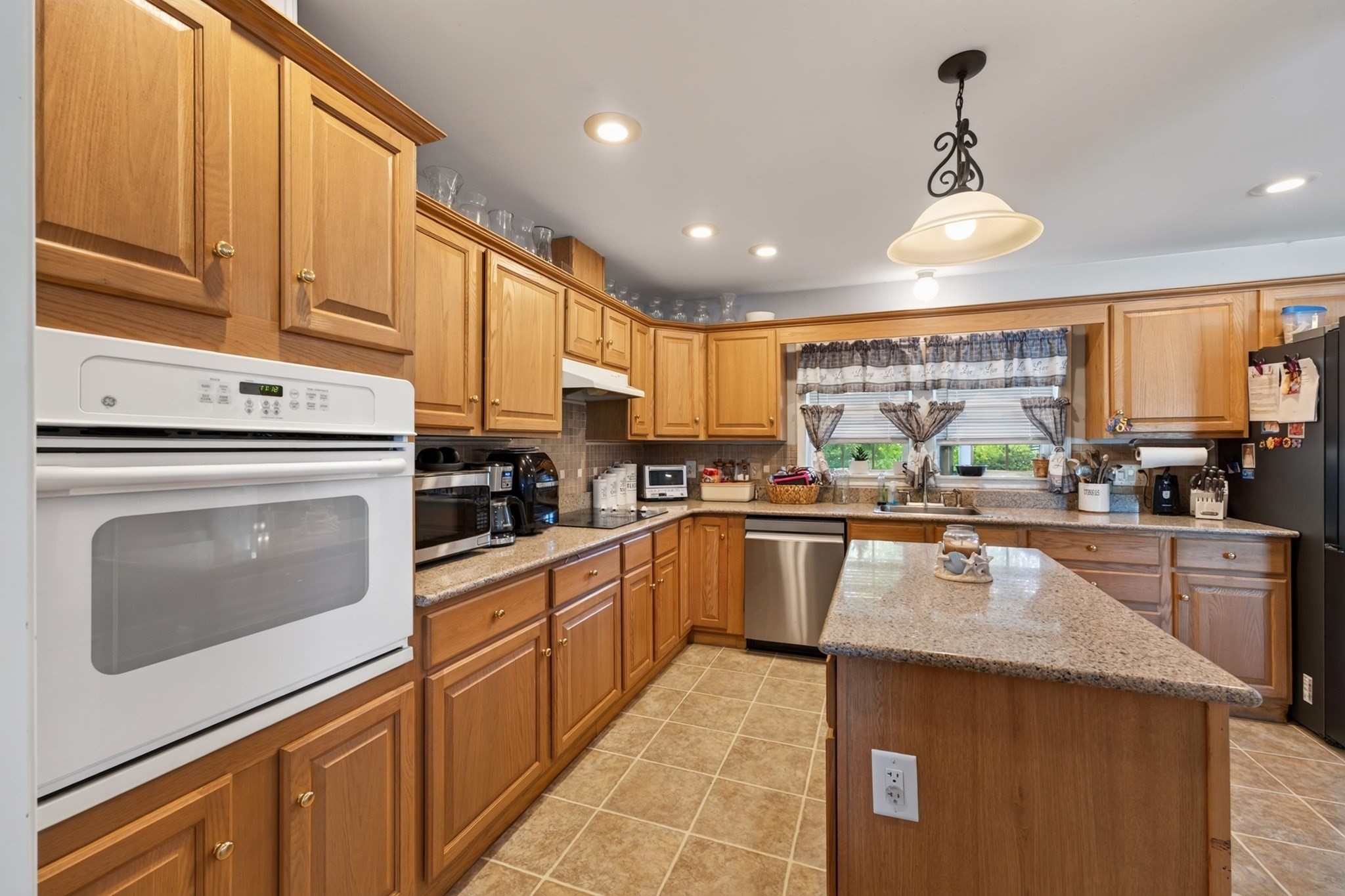550 South St Property Photo 11