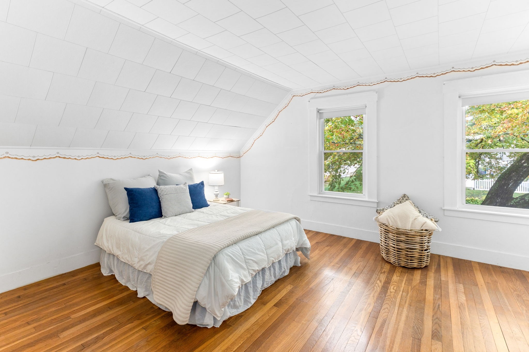 30 Cottage St Property Photo 12
