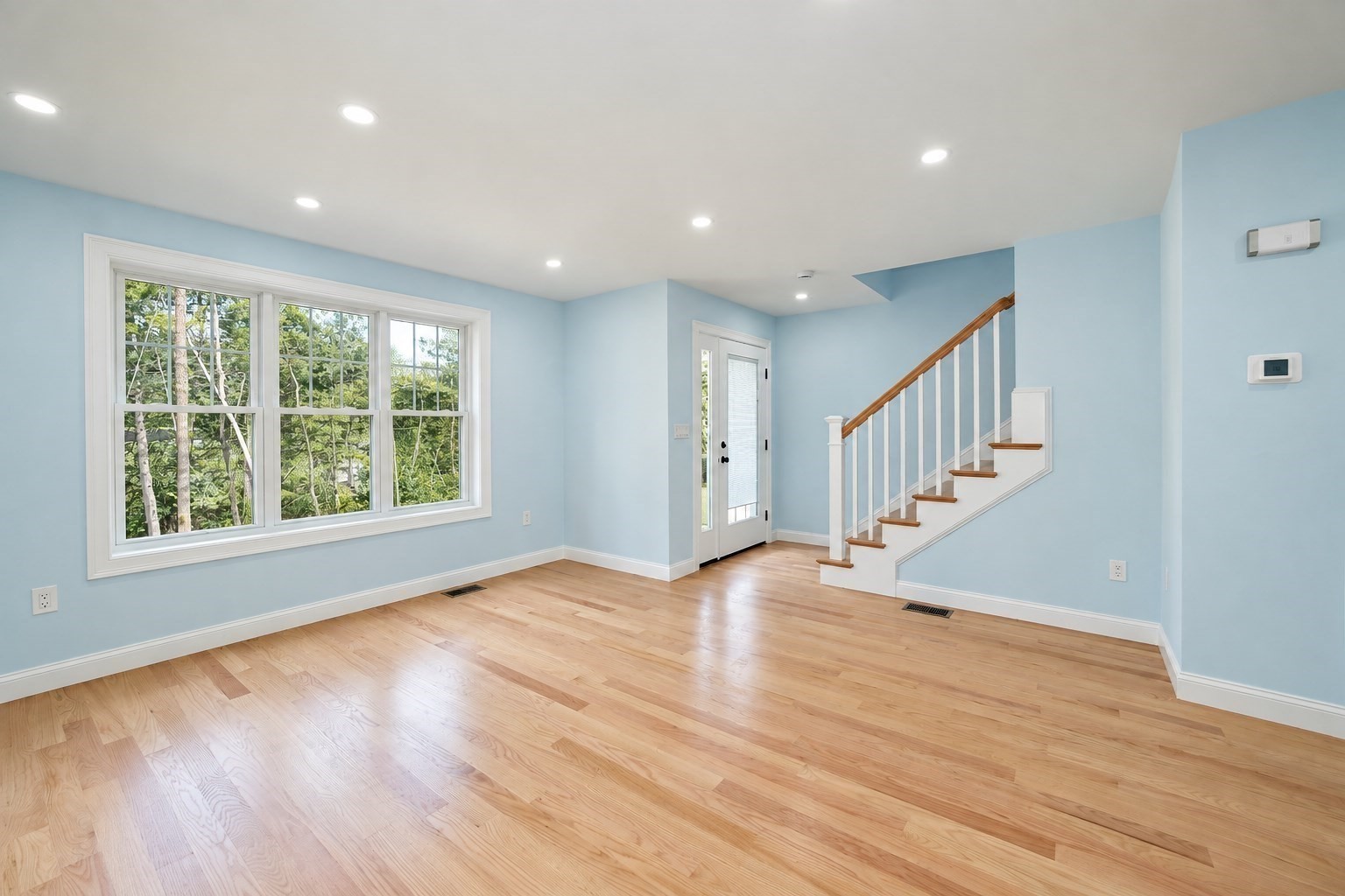 580 Broad St # 2a Property Photo 12