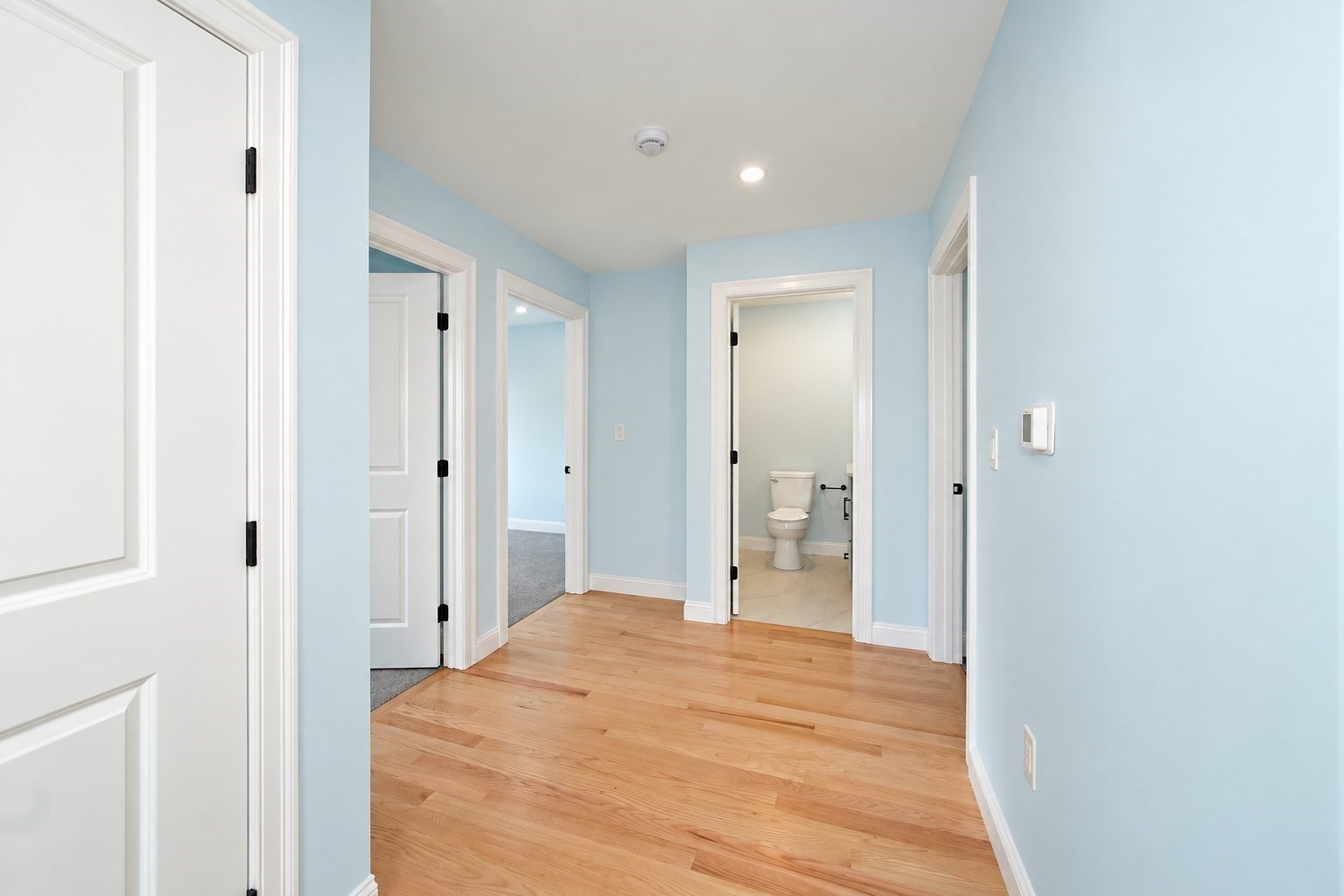 580 Broad St # 2a Property Photo 16