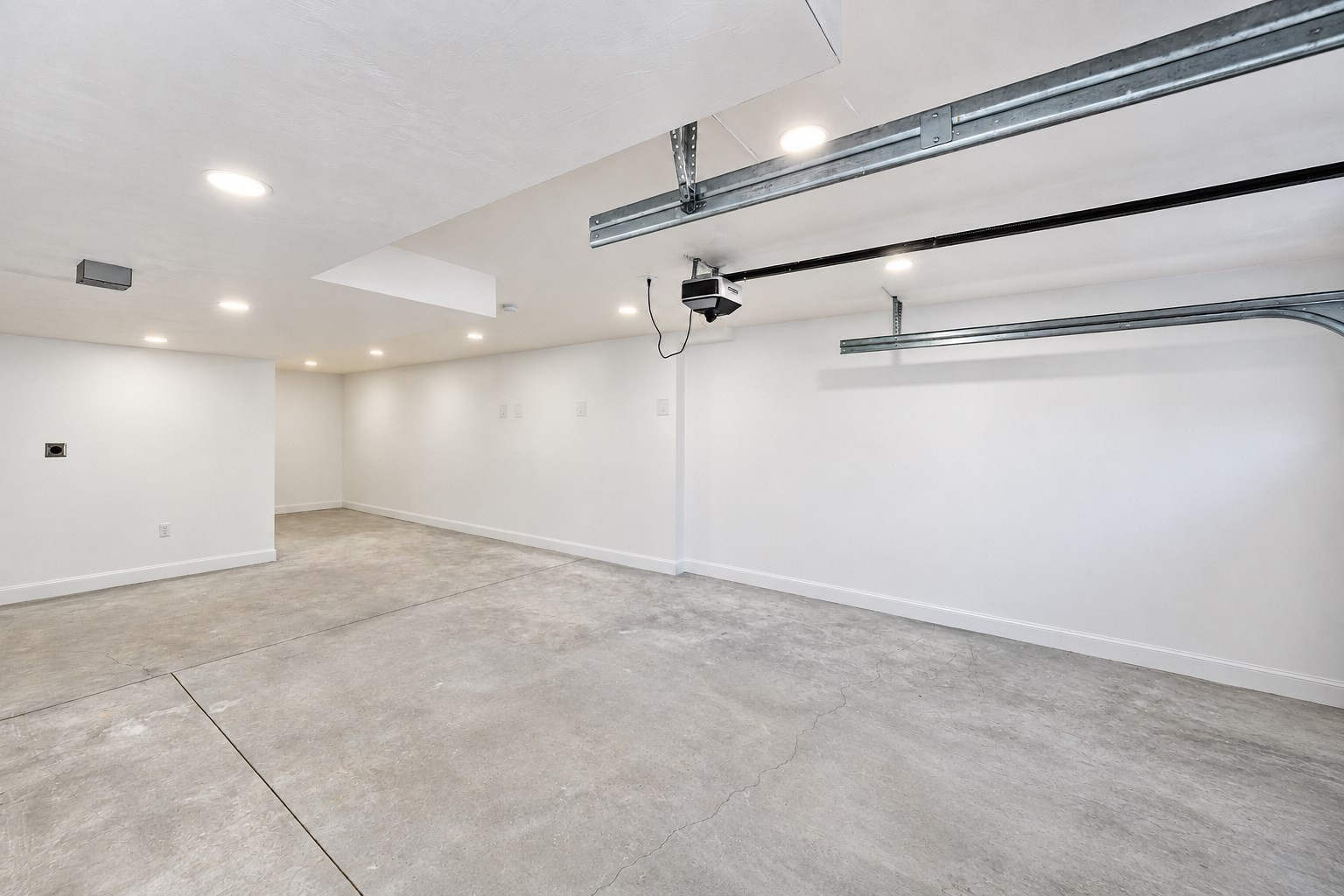 580 Broad St # 2a Property Photo 26
