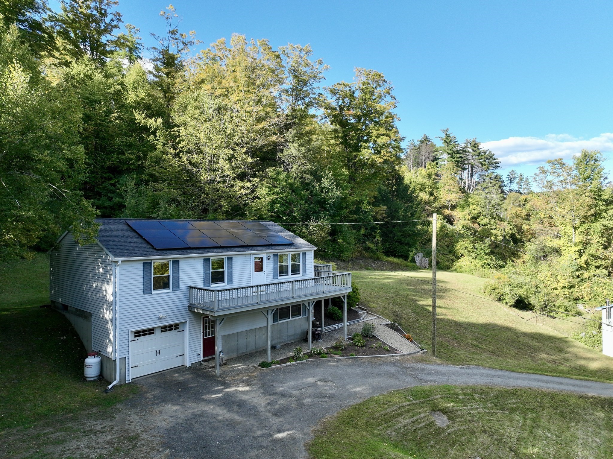 86 E Buckland Rd Property Photo 1