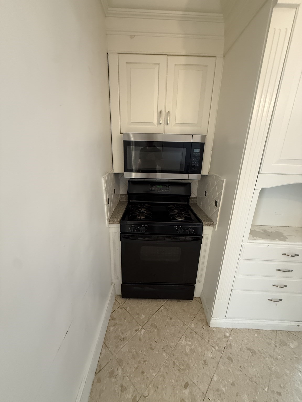 889 Saratoga # 1 Property Photo 10