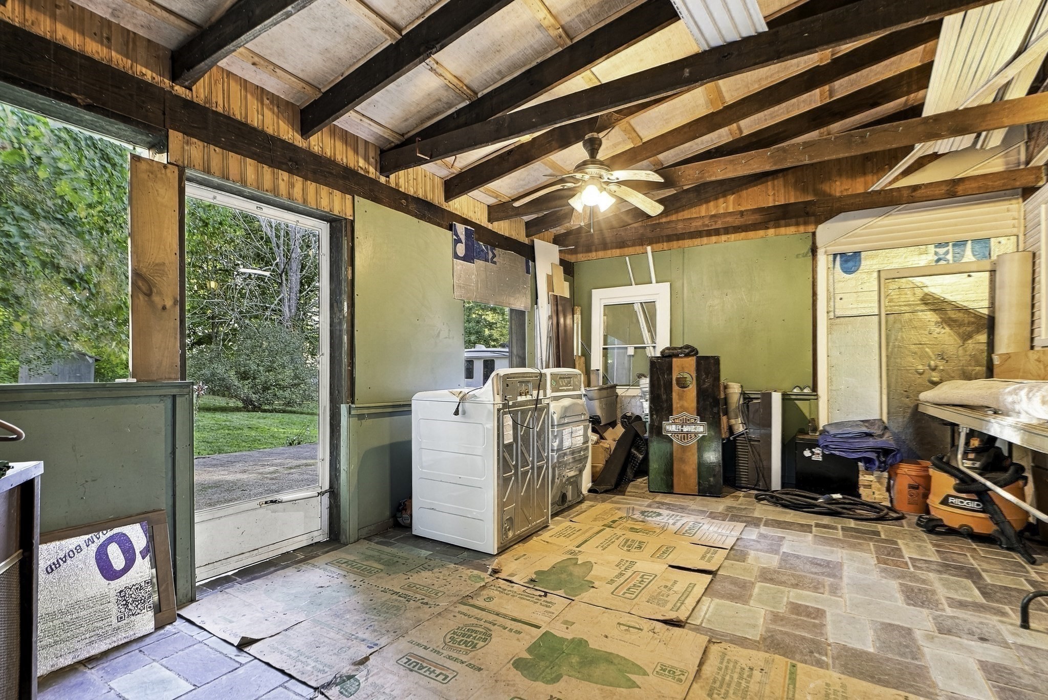 52 Central St Property Photo 39