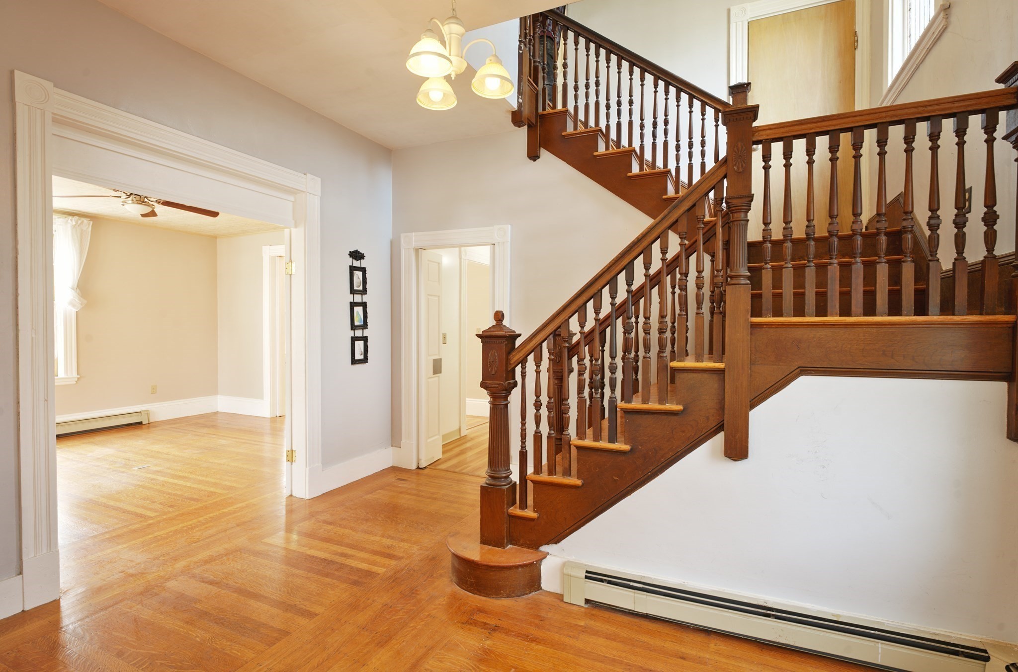 82 Hawthorne St Property Photo 8