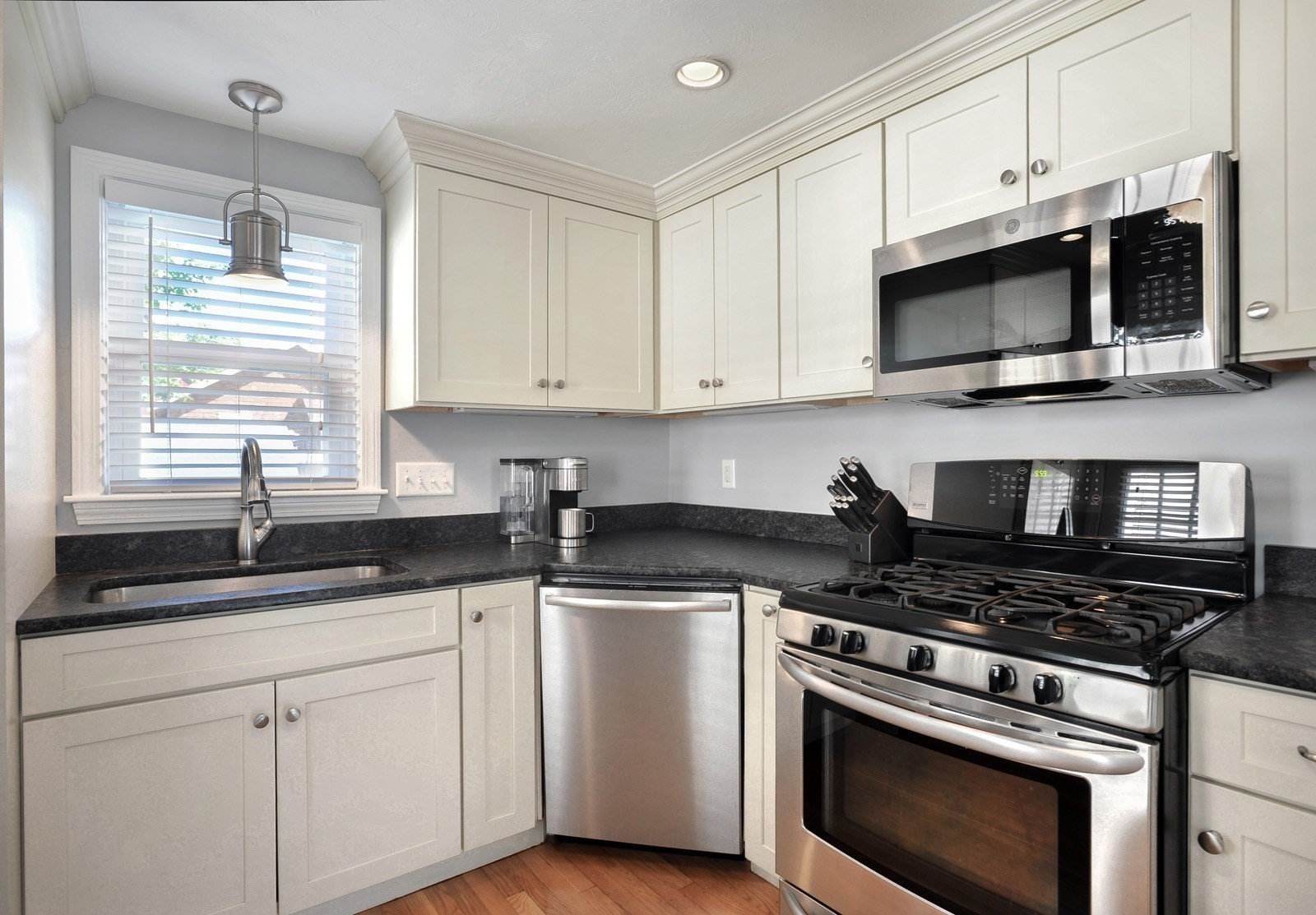 9 G St Property Photo 17