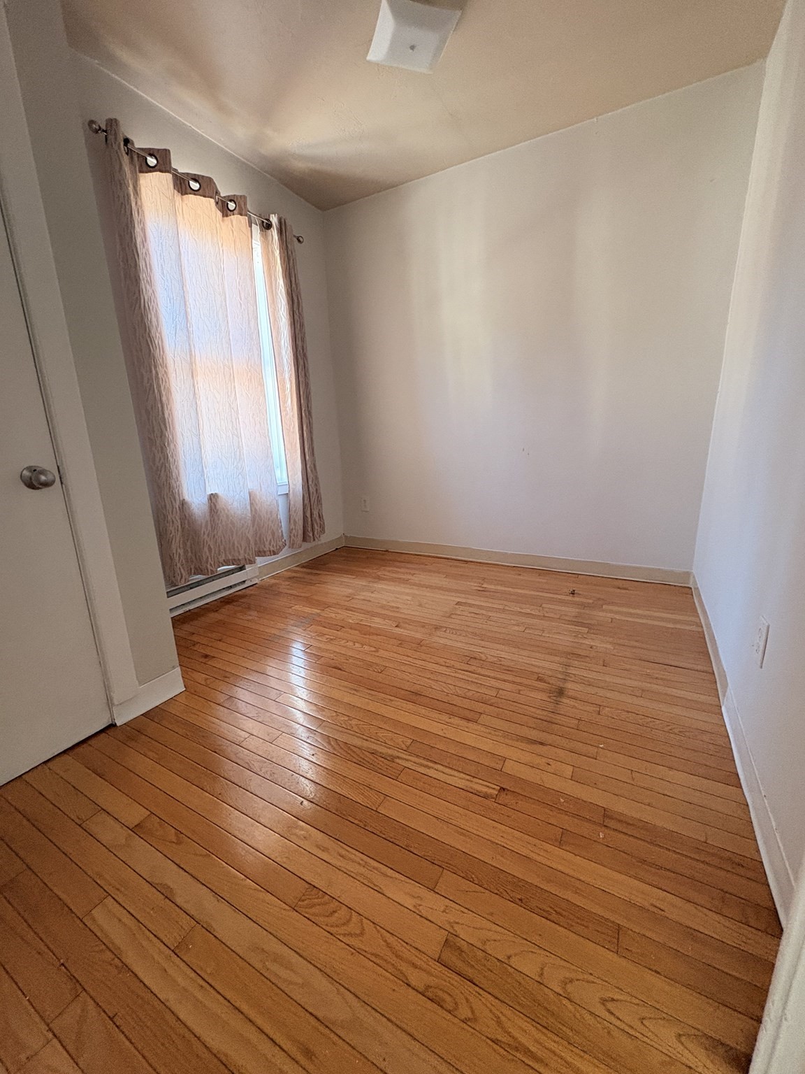 4 Ashley St # 2 Property Photo 1