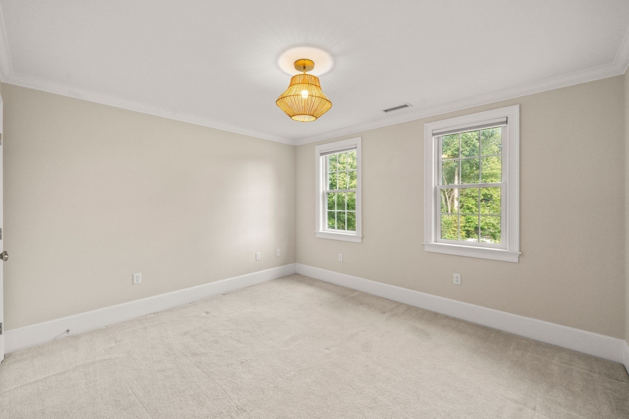 11 Tappan Wy Property Photo 20