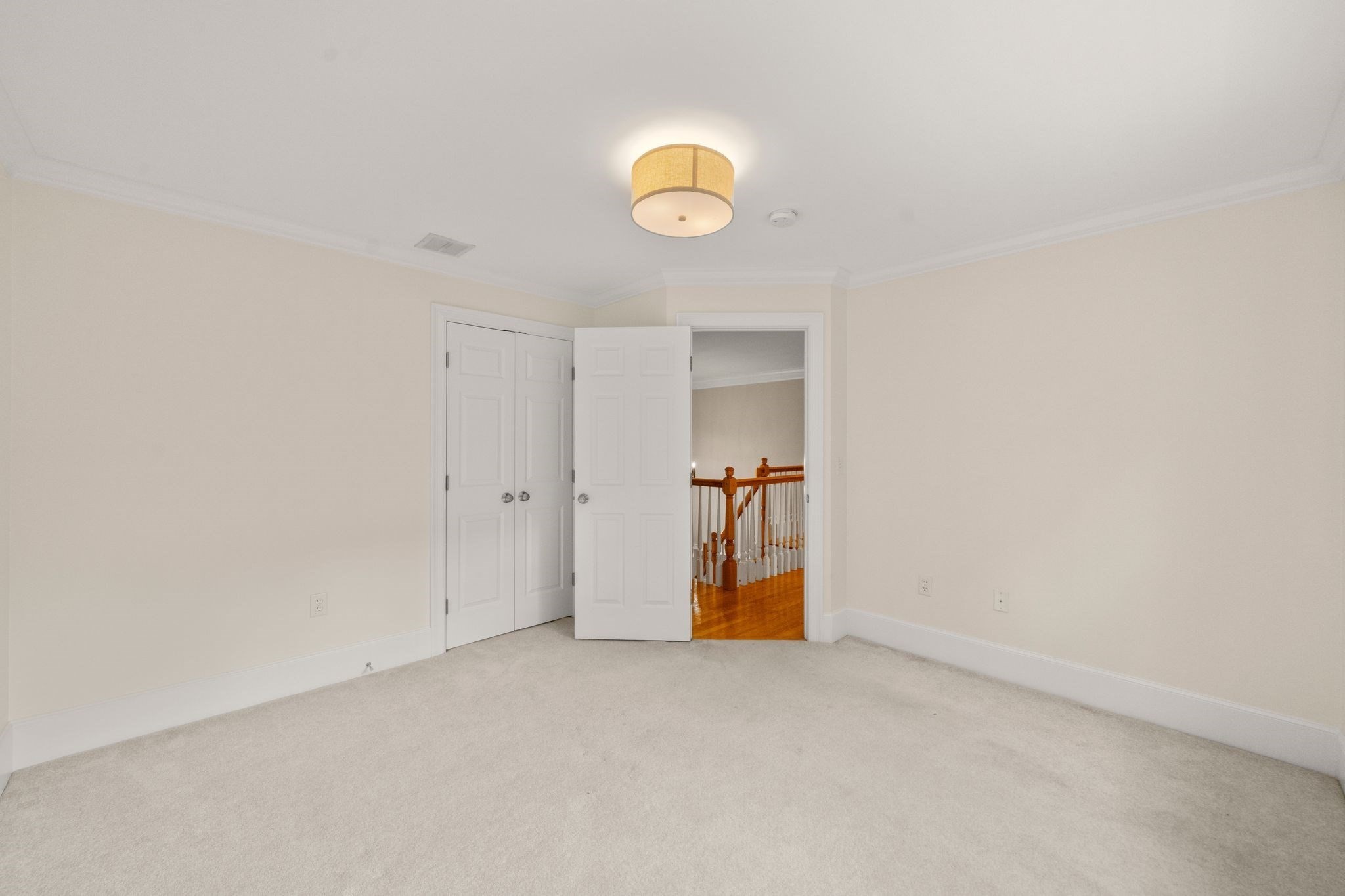 11 Tappan Wy Property Photo 21