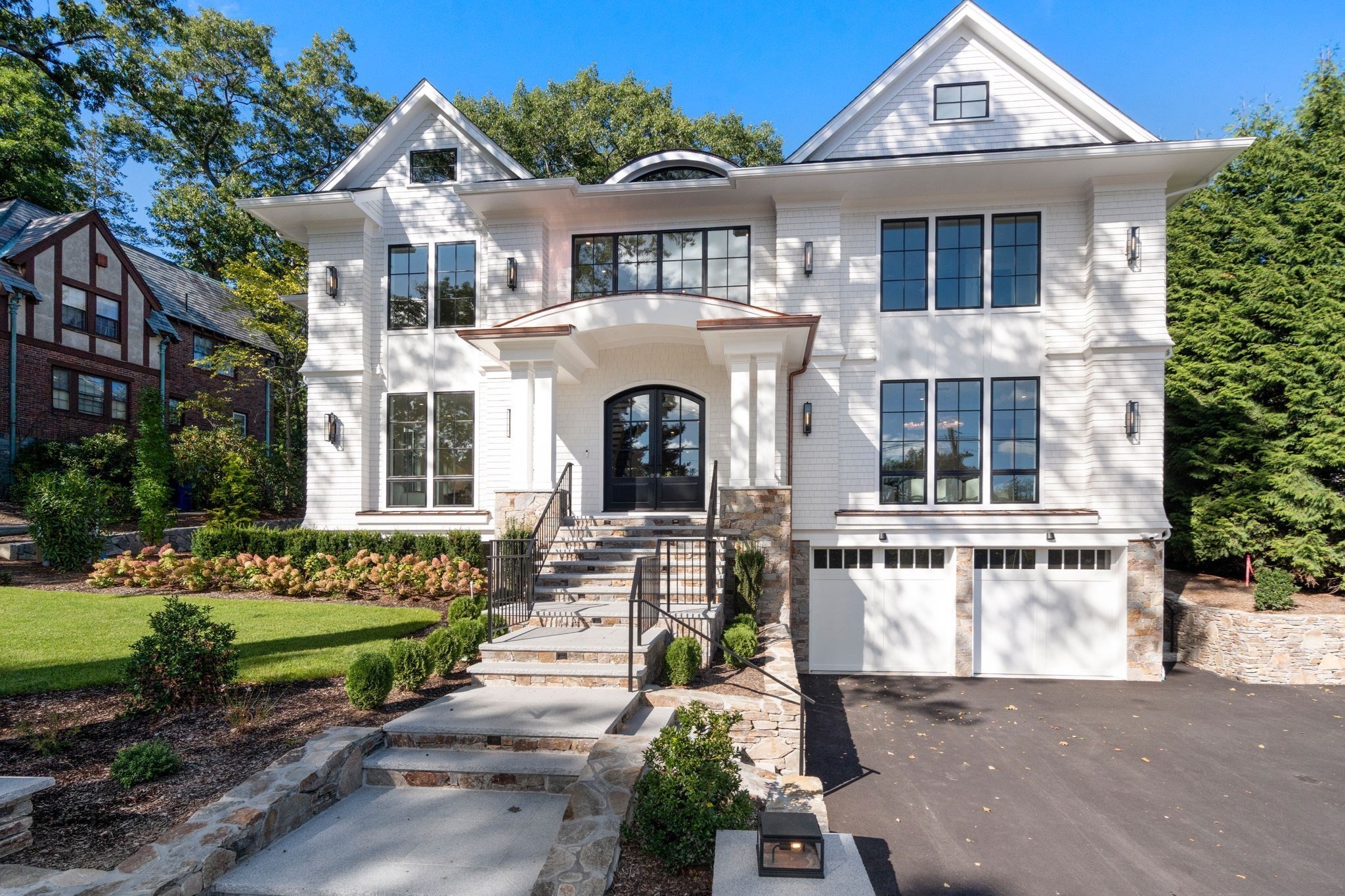 308 Prince Property Photo 1