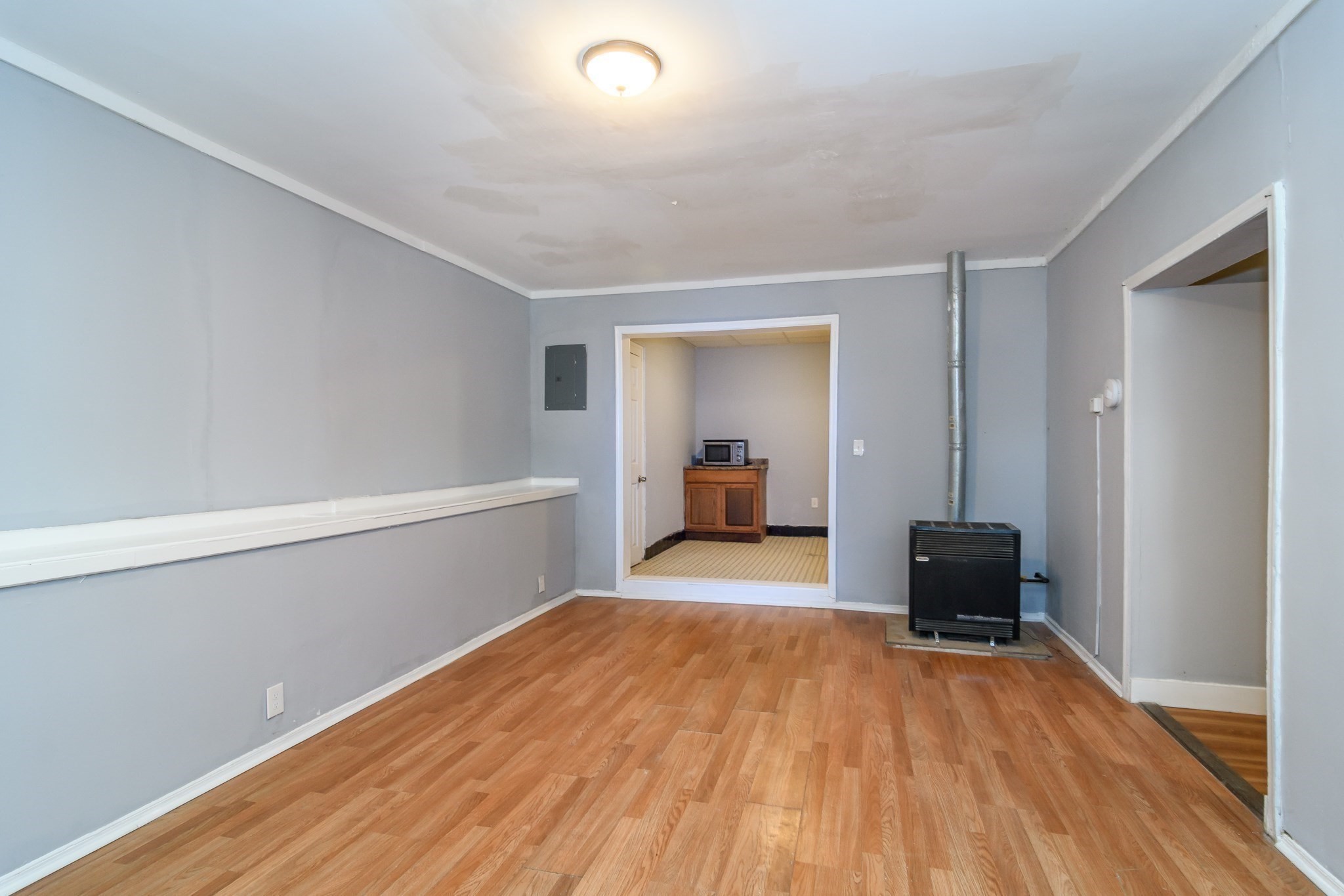 52 & 52.5 Wall St Property Photo 6
