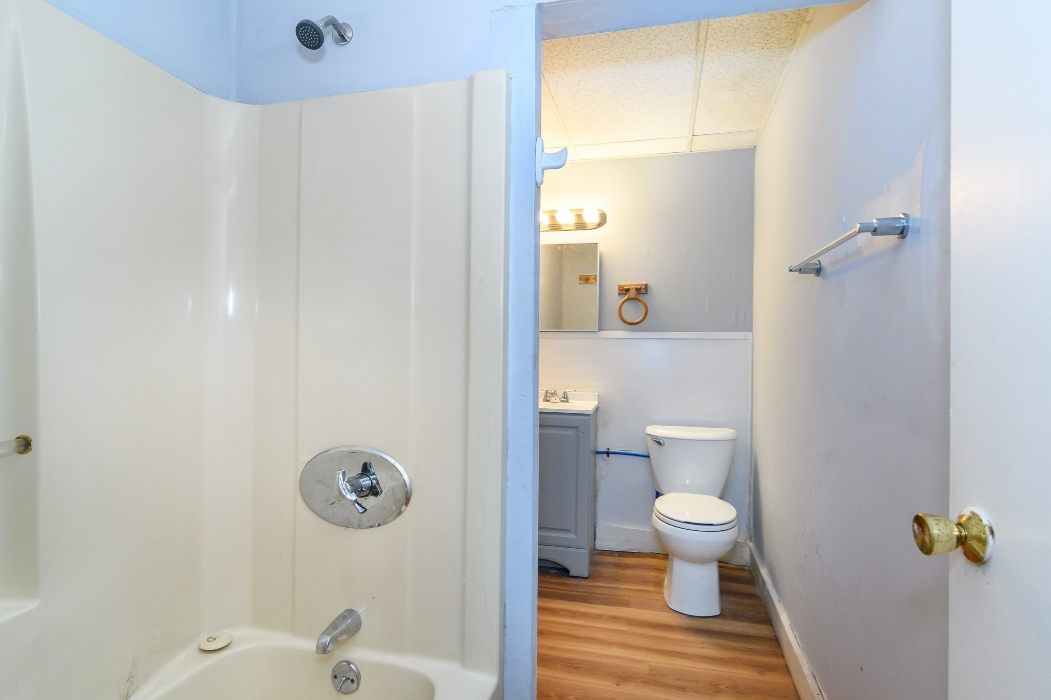 52 & 52.5 Wall St Property Photo 9