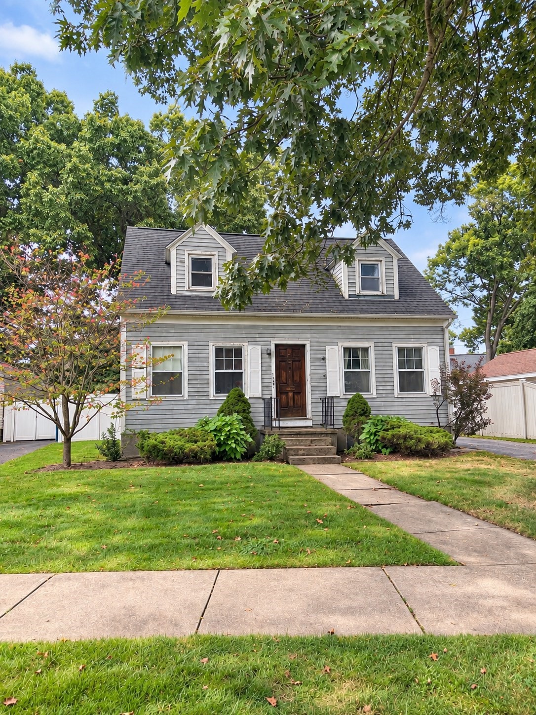 142 Morton St Property Photo 1