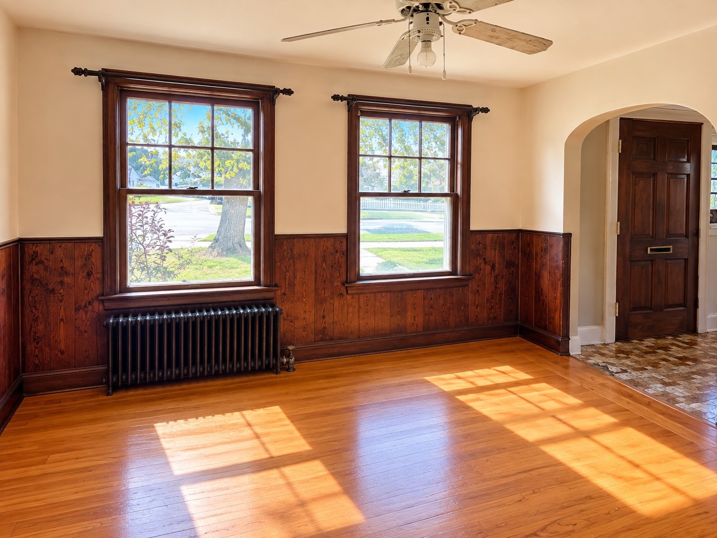 142 Morton St Property Photo 4