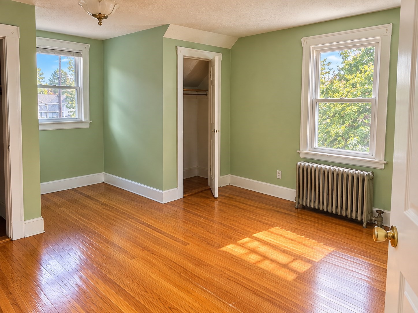 142 Morton St Property Photo 9