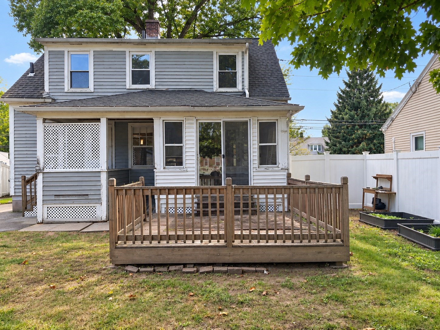 142 Morton St Property Photo 14