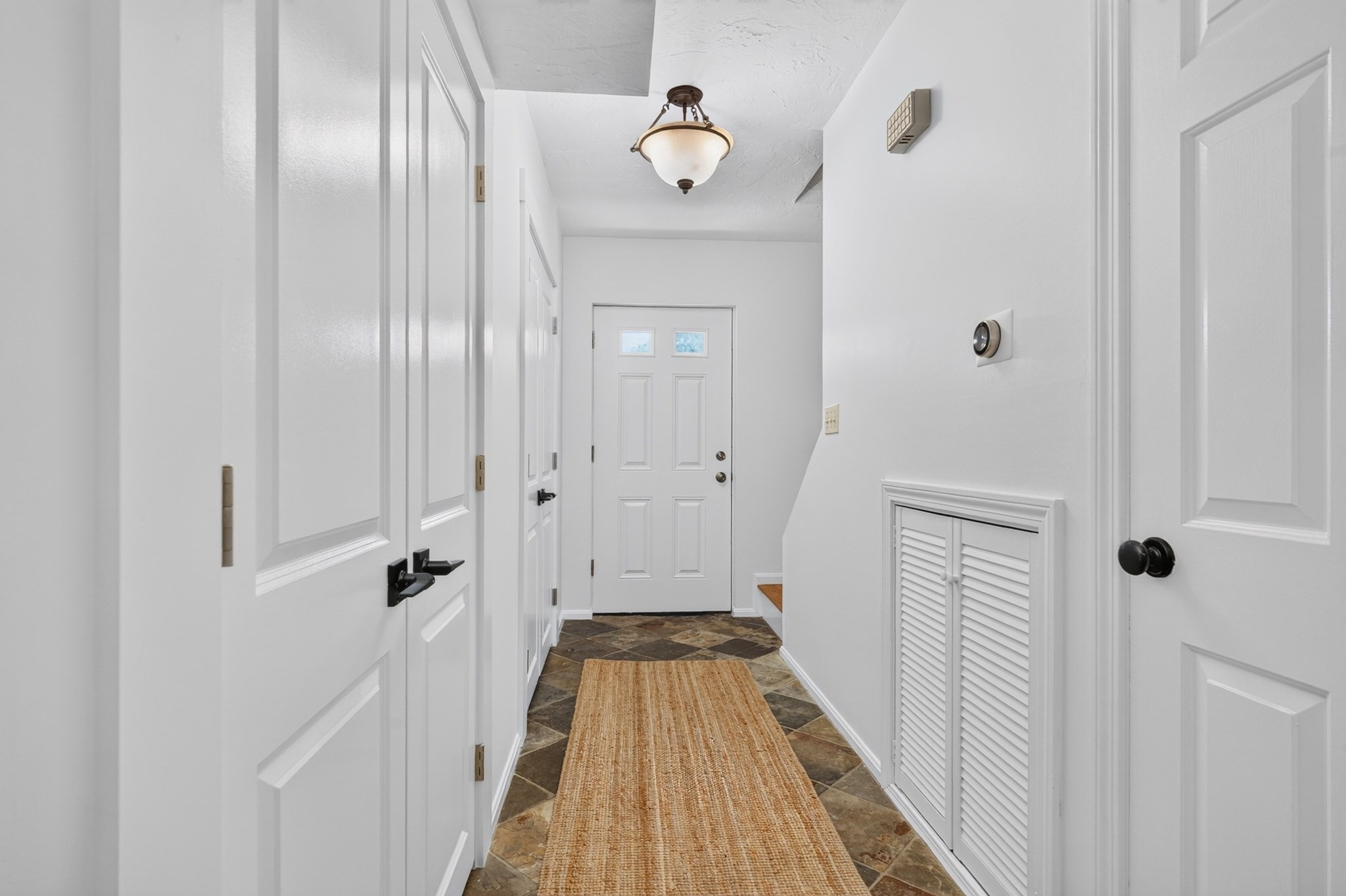 46 Tinson Rd # 9 Property Photo 3