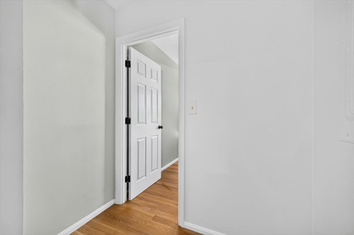 46 Tinson Rd # 9 Property Photo 11