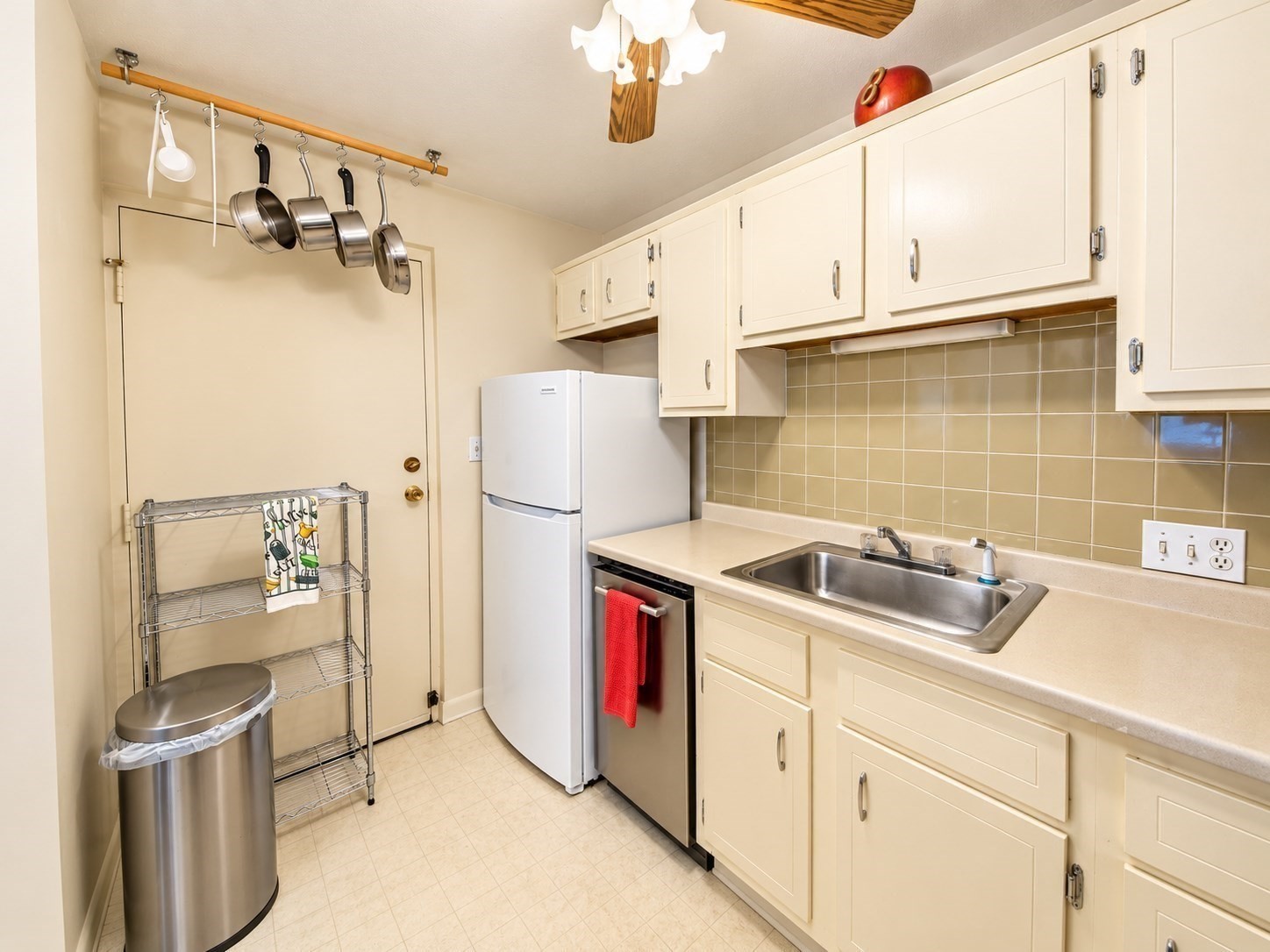 12 Kendall Ave # 17 Property Photo 12