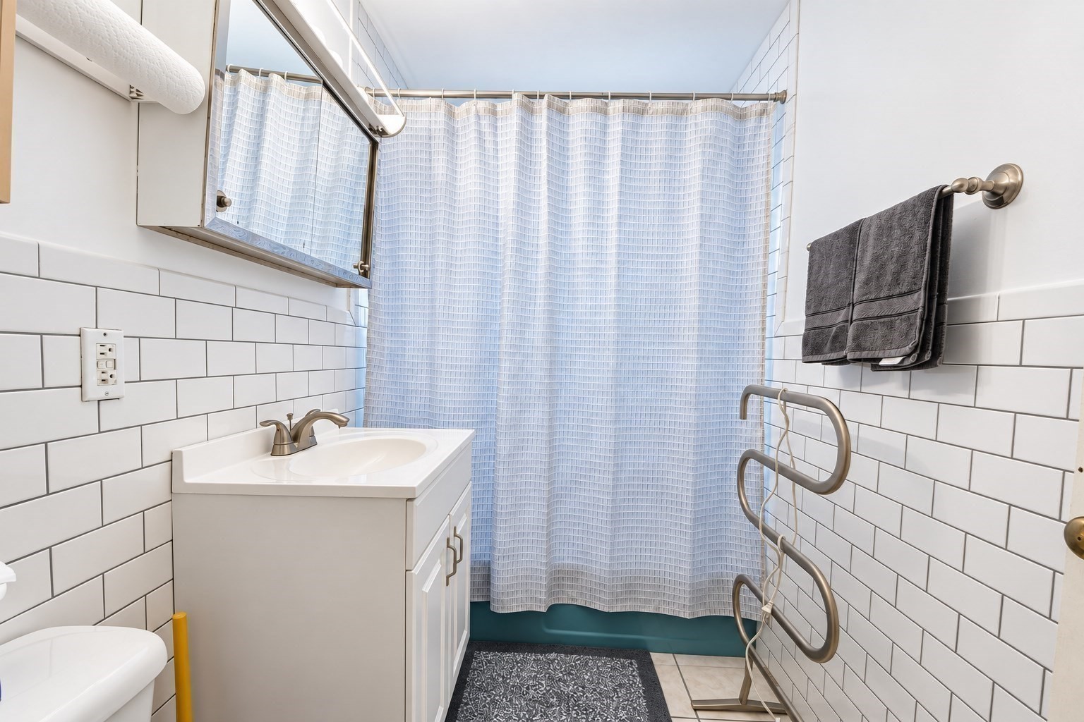 12 Kendall Ave # 17 Property Photo 14