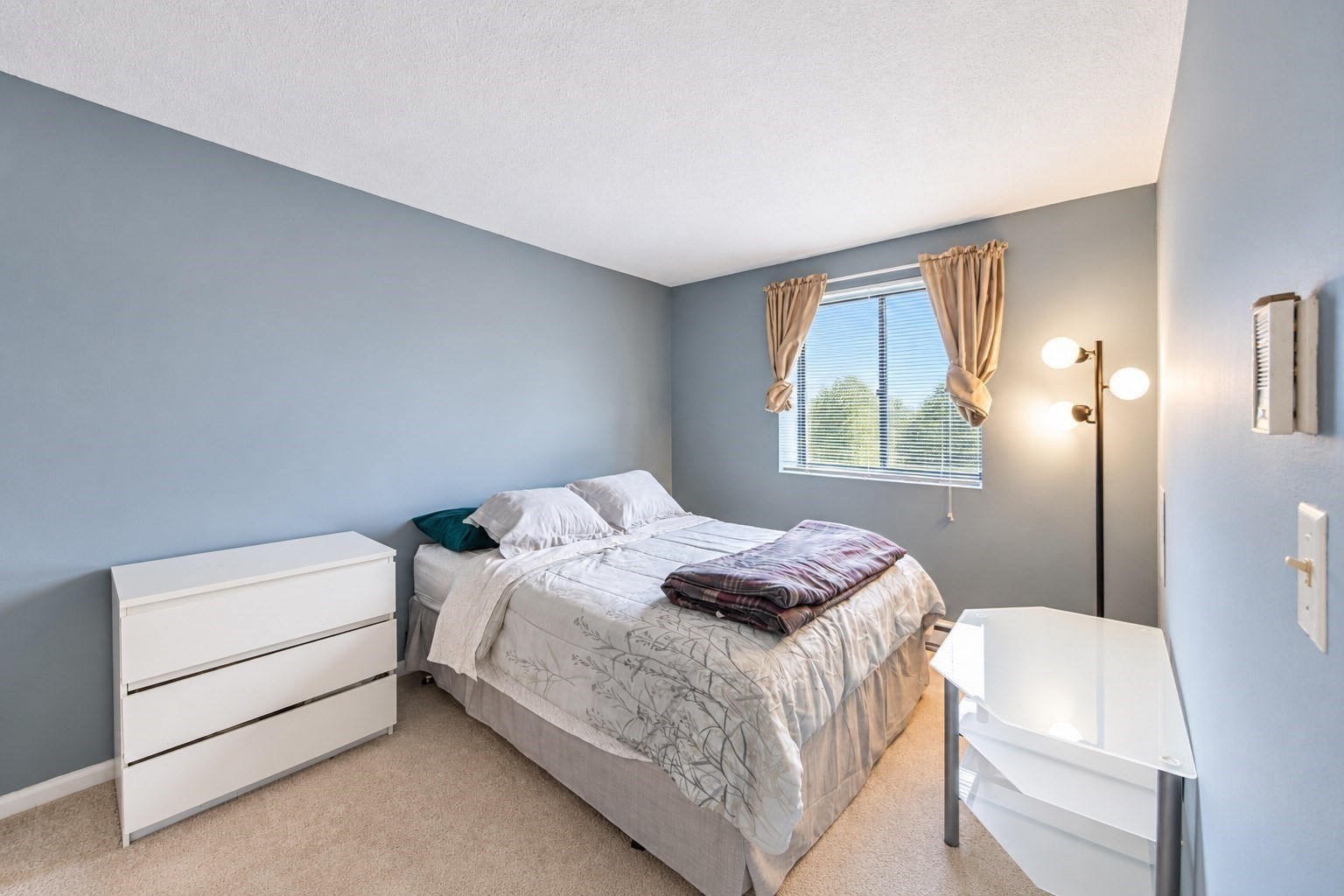 12 Kendall Ave # 17 Property Photo 16