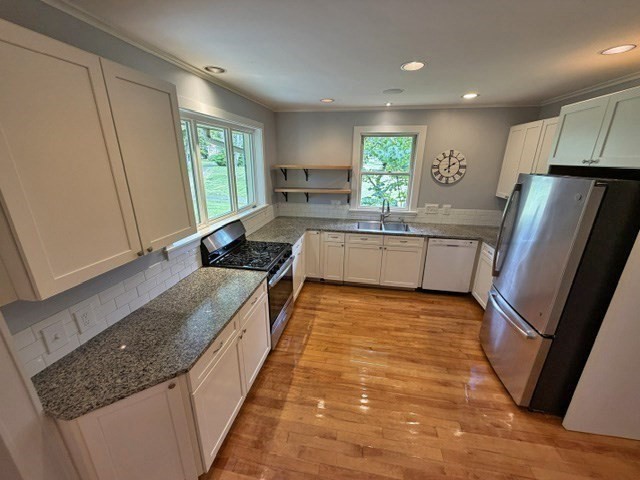 230 North Main Property Photo 6
