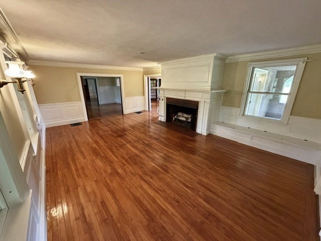 230 North Main Property Photo 10