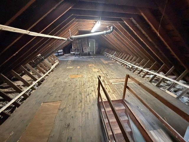 230 North Main Property Photo 31