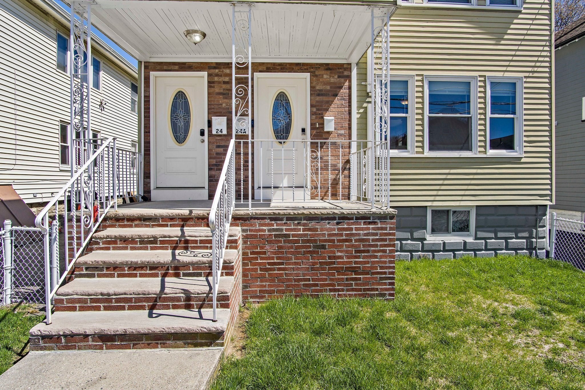 24 Englewood Ave # 24a Property Photo 3