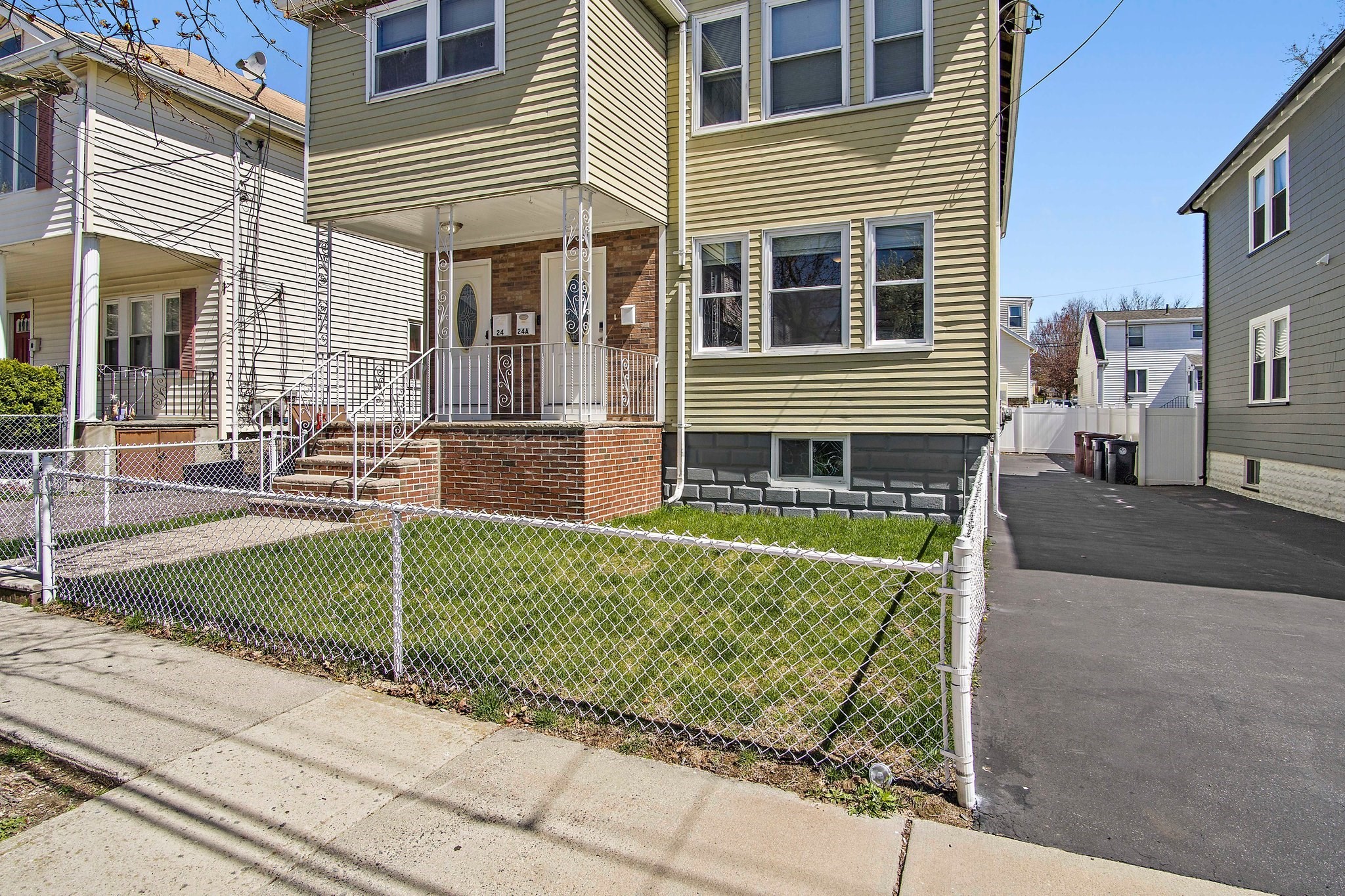 24 Englewood Ave # 24a Property Photo 25