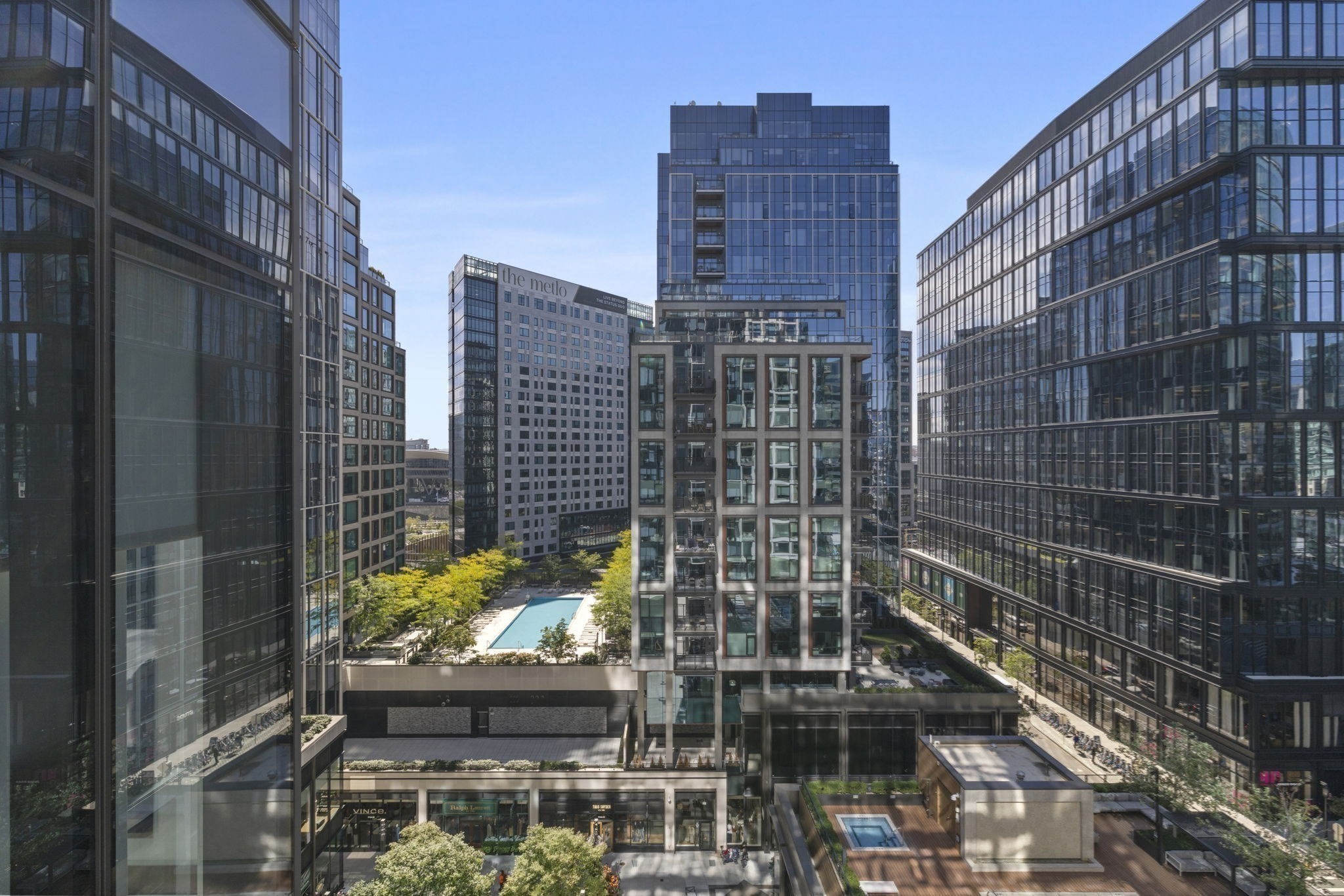 133 Seaport Blvd # 1107 Property Photo 3