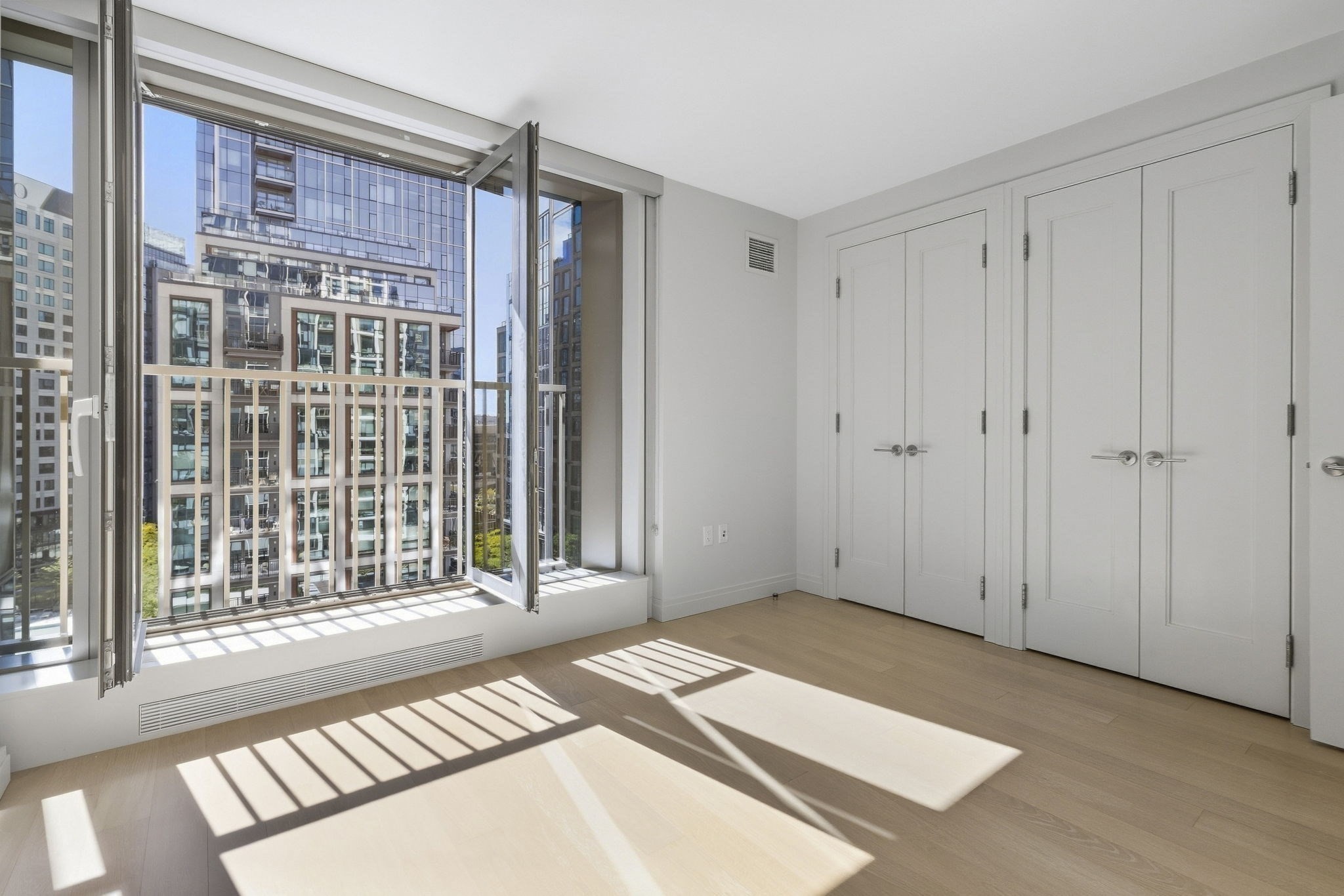 133 Seaport Blvd # 1107 Property Photo 12