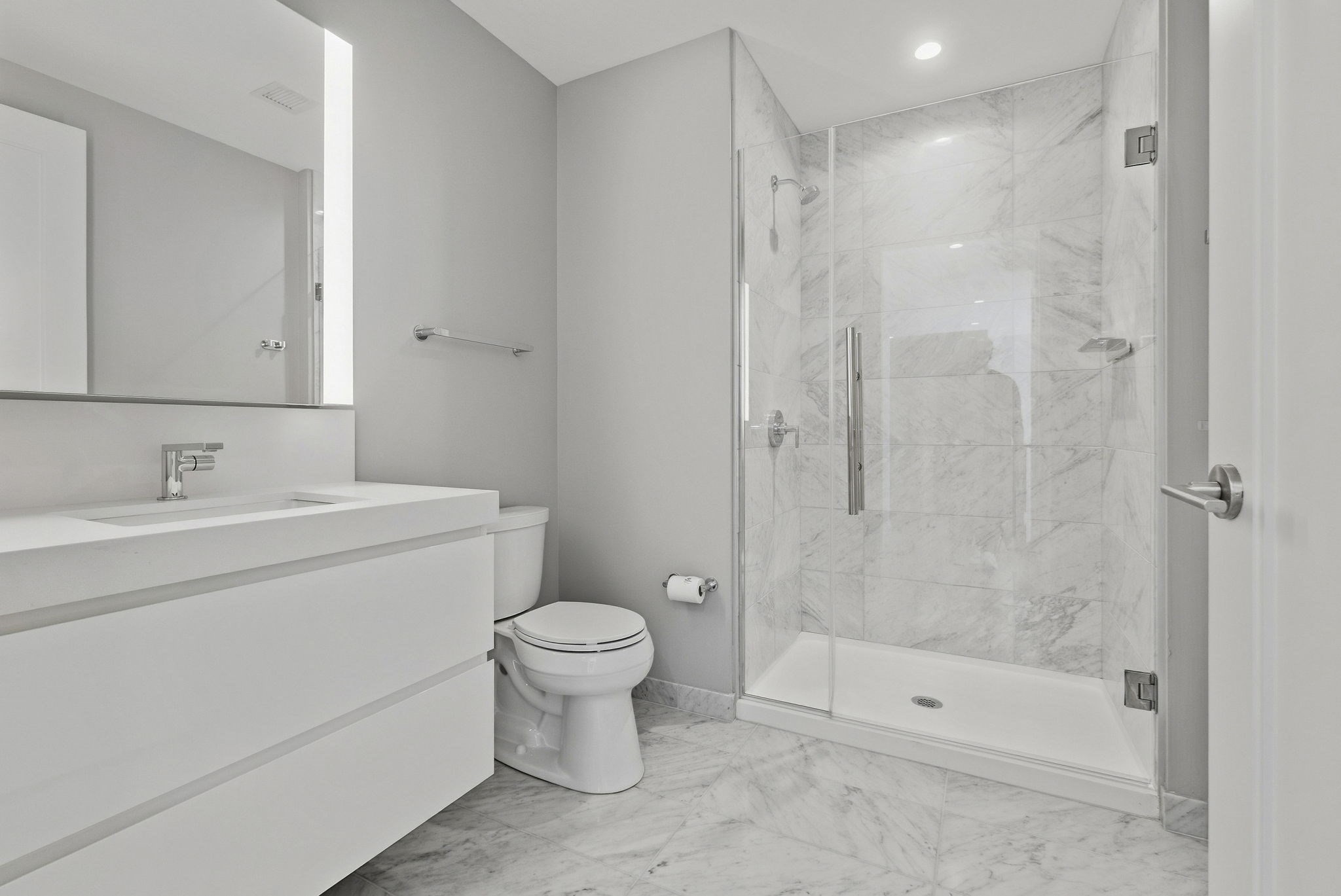 133 Seaport Blvd # 1107 Property Photo 14